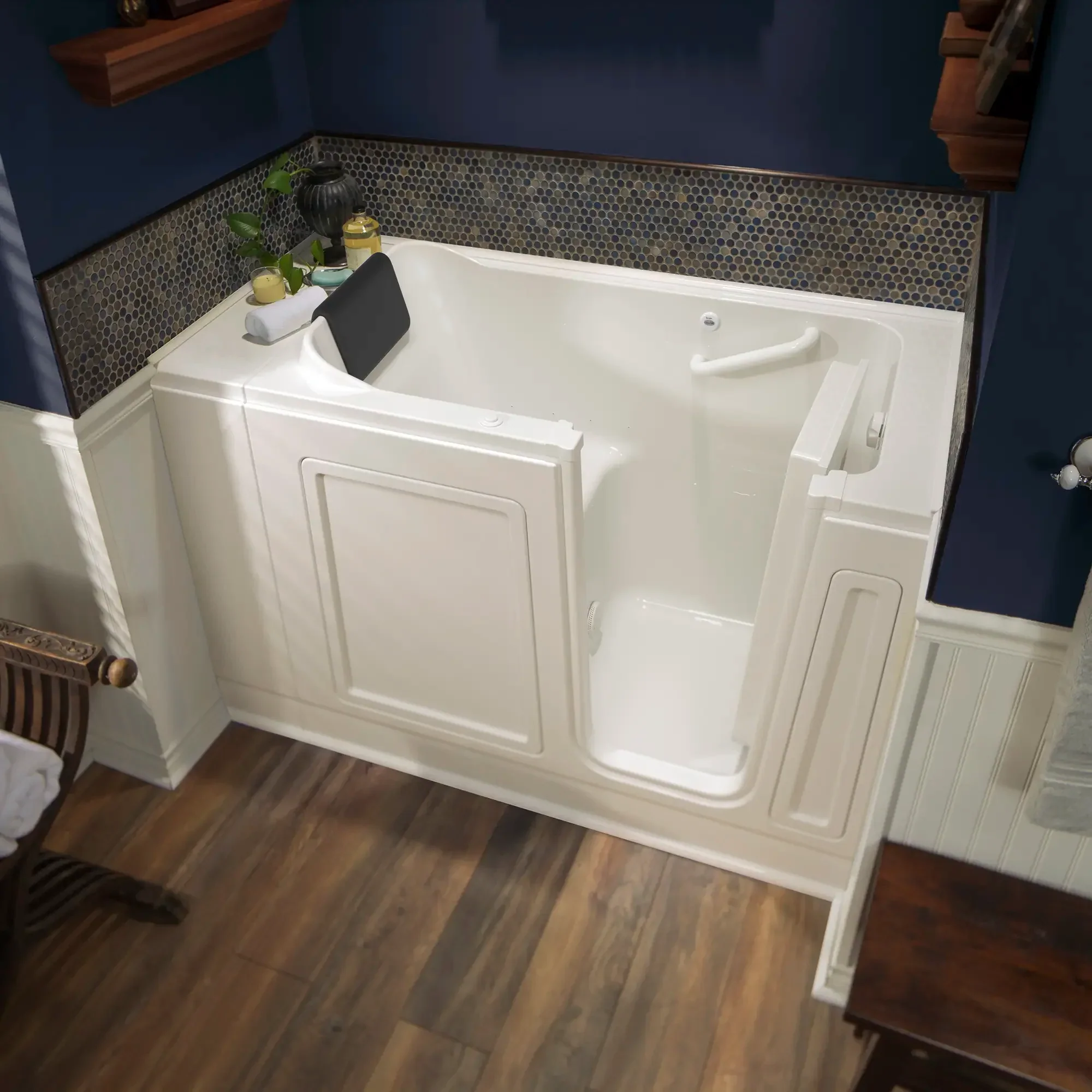 Acrylic Luxury Series 28 x 48-Inch Walk-in Tub With Air Spa System - Right-Hand Drain - Image 9