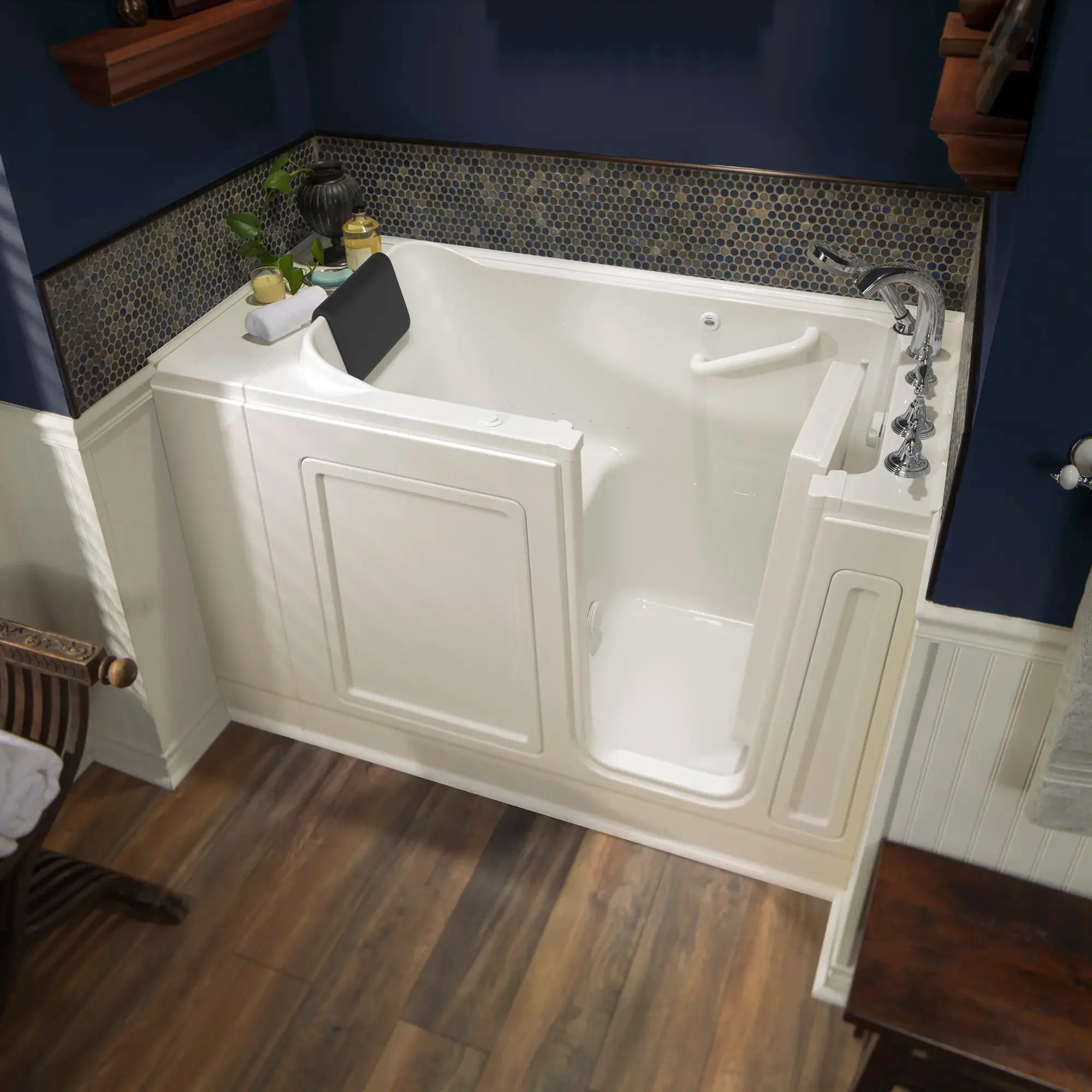 Acrylic Luxury Series 28 x 48-Inch Walk-in Tub With Air Spa System - Right-Hand Drain With Faucet - Image 9