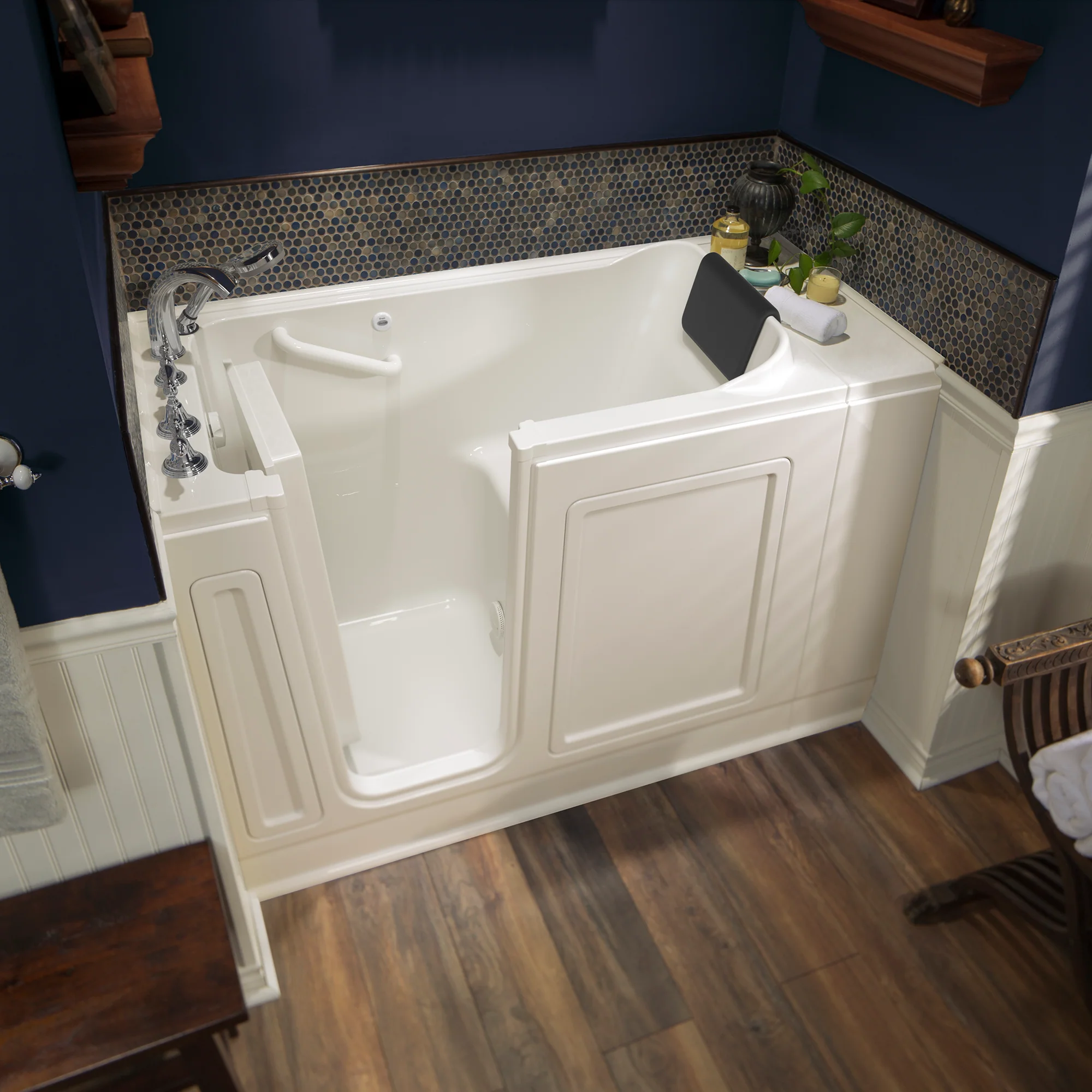 Acrylic Luxury Series 28 x 48-Inch Walk-in Tub With Soaker System - Left-Hand Drain With Faucet - Image 12