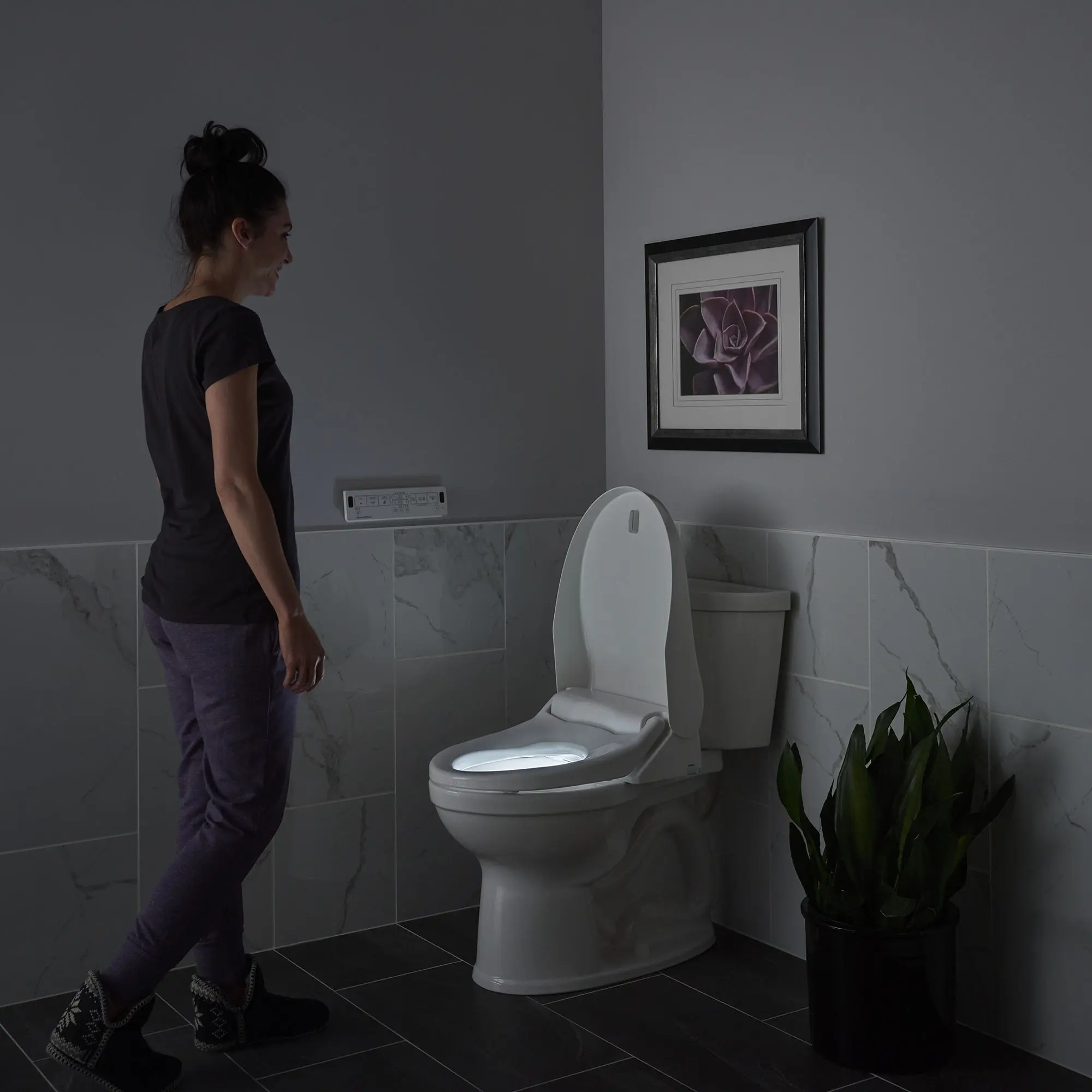 Advanced Clean® 2.5 Electric SpaLet® Bidet Seat With Remote Operation - Image 17