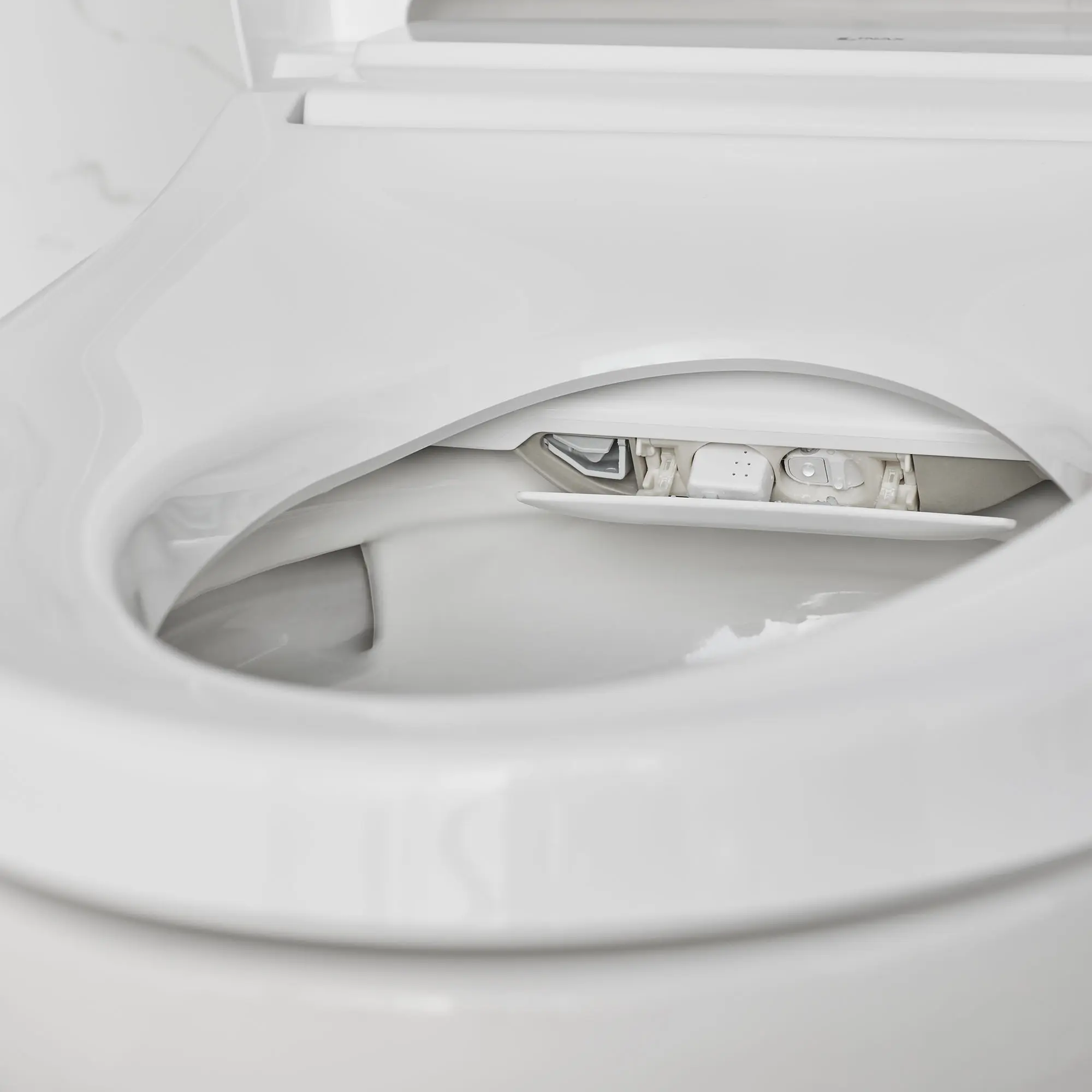 Advanced Clean® 3.0 Electric SpaLet® Bidet Seat With Remote Operation - Image 28