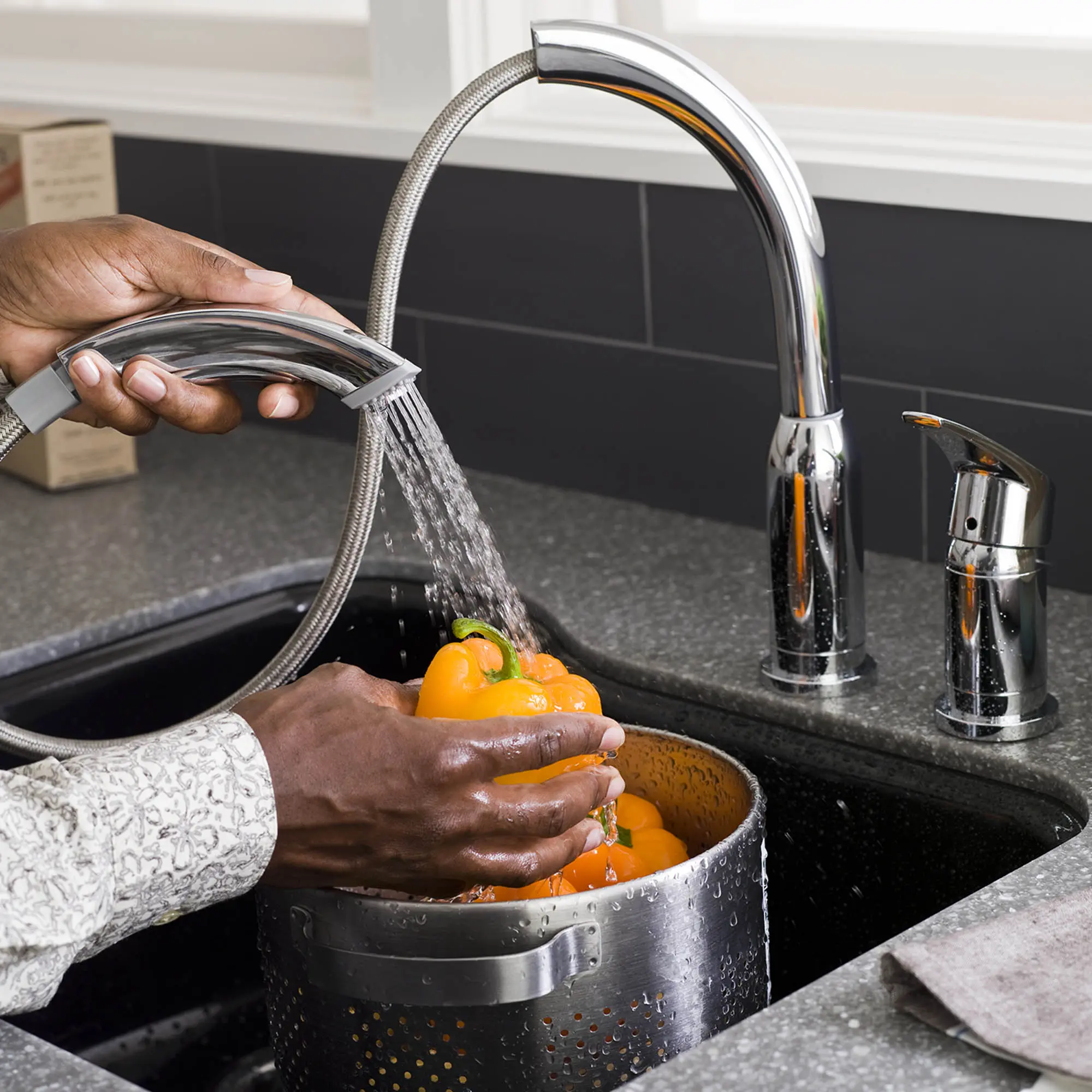 Arch Single Handle Pull Out High-Arc Kitchen Faucet - Image 33