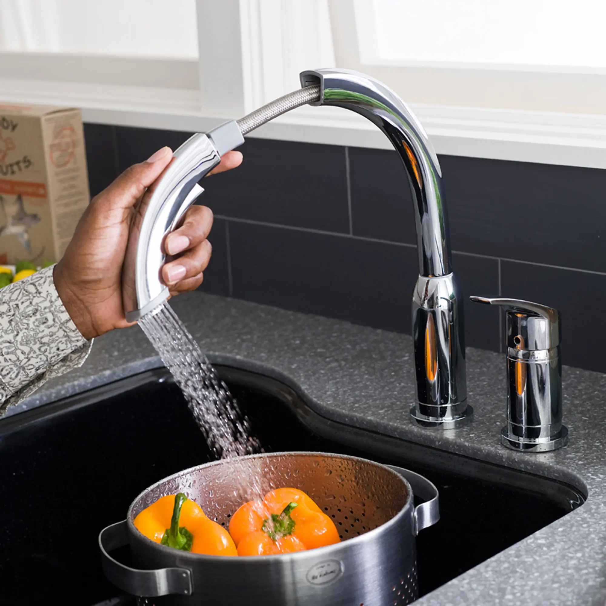 Arch Single Handle Pull Out High-Arc Kitchen Faucet - Image 4
