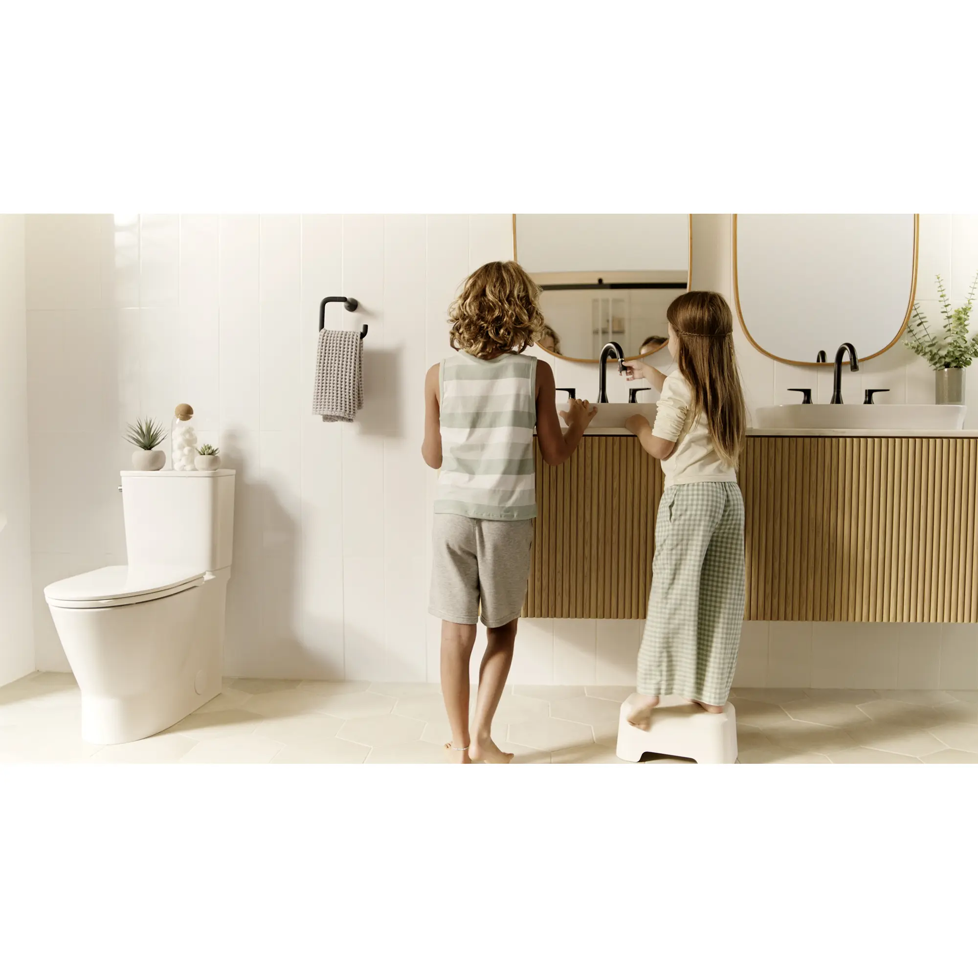 Cadet® Aspirations Skirted Two-Piece 1.28 gpf/4.8 Lpf Chair-Height Elongated Toilet With Seat - Image 18