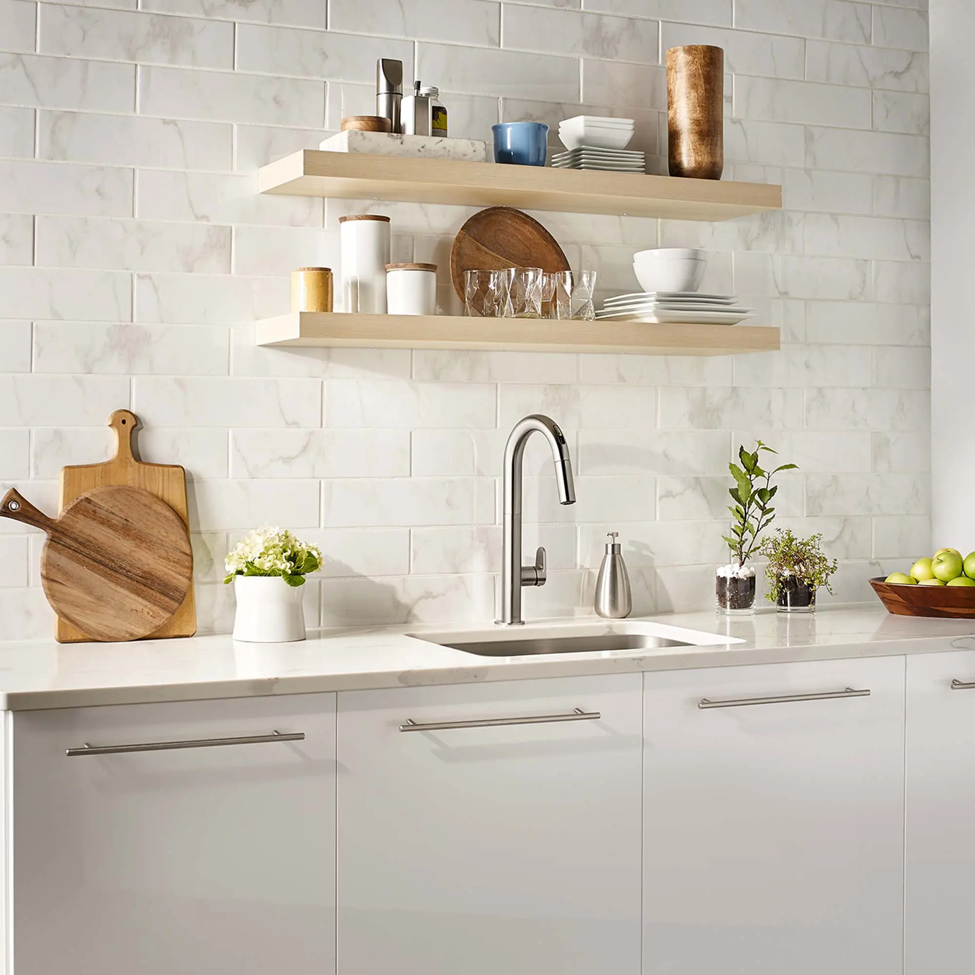 Beale® Touchless Single-Handle Pull-Down Dual Spray Kitchen Faucet 1.5 gpm/5.7 L/min - Image 14