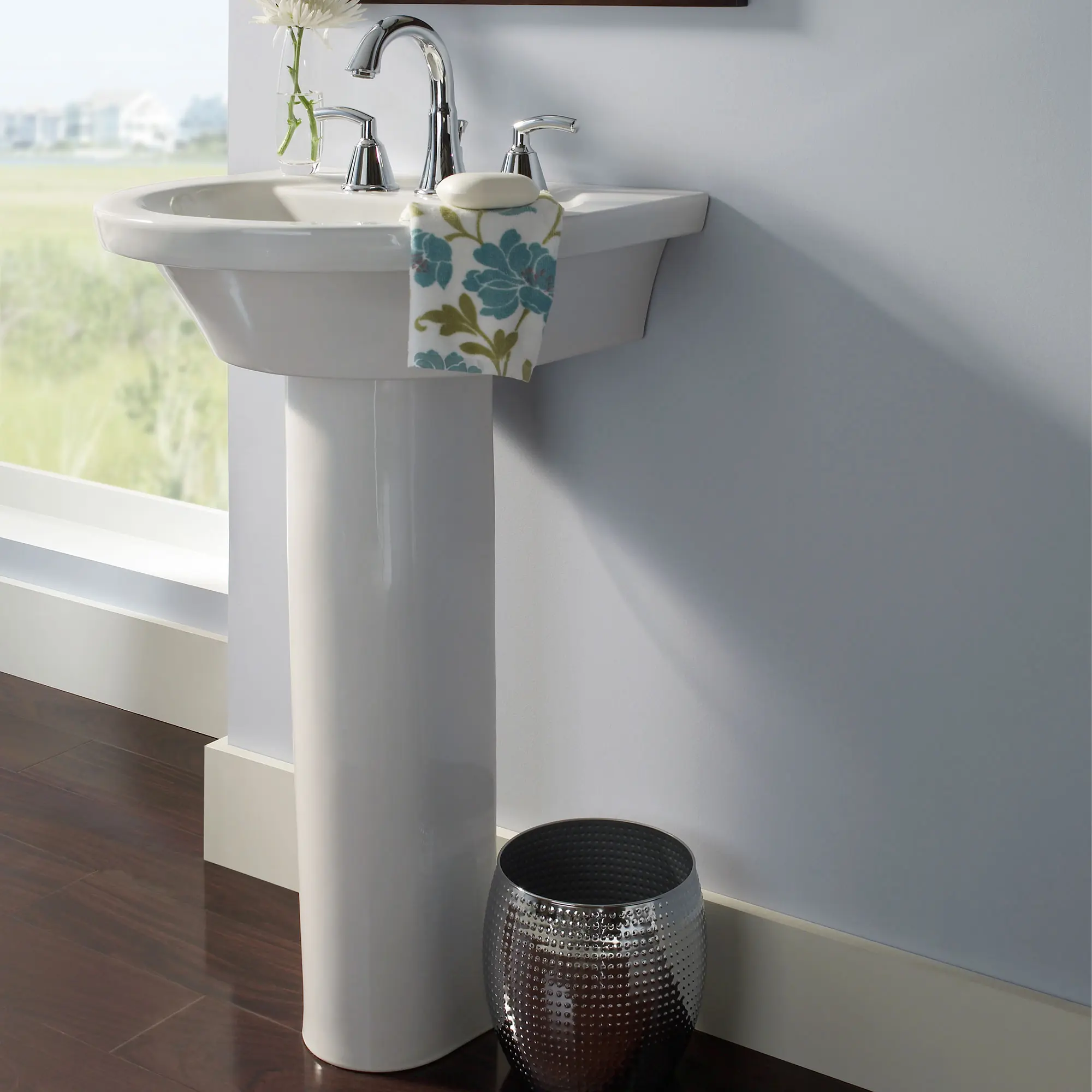 Boulevard® and Tropic® Petite Pedestal Leg - Image 4
