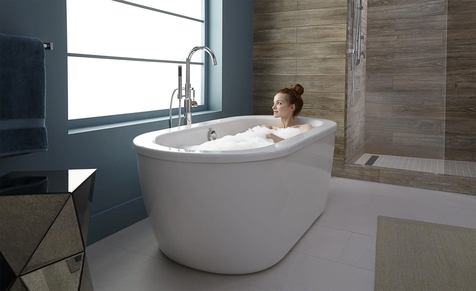 Cadet® 66 x 32-Inch Freestanding Bathtub With Polished Chrome Finish Filler and Drain Kit - Image 17