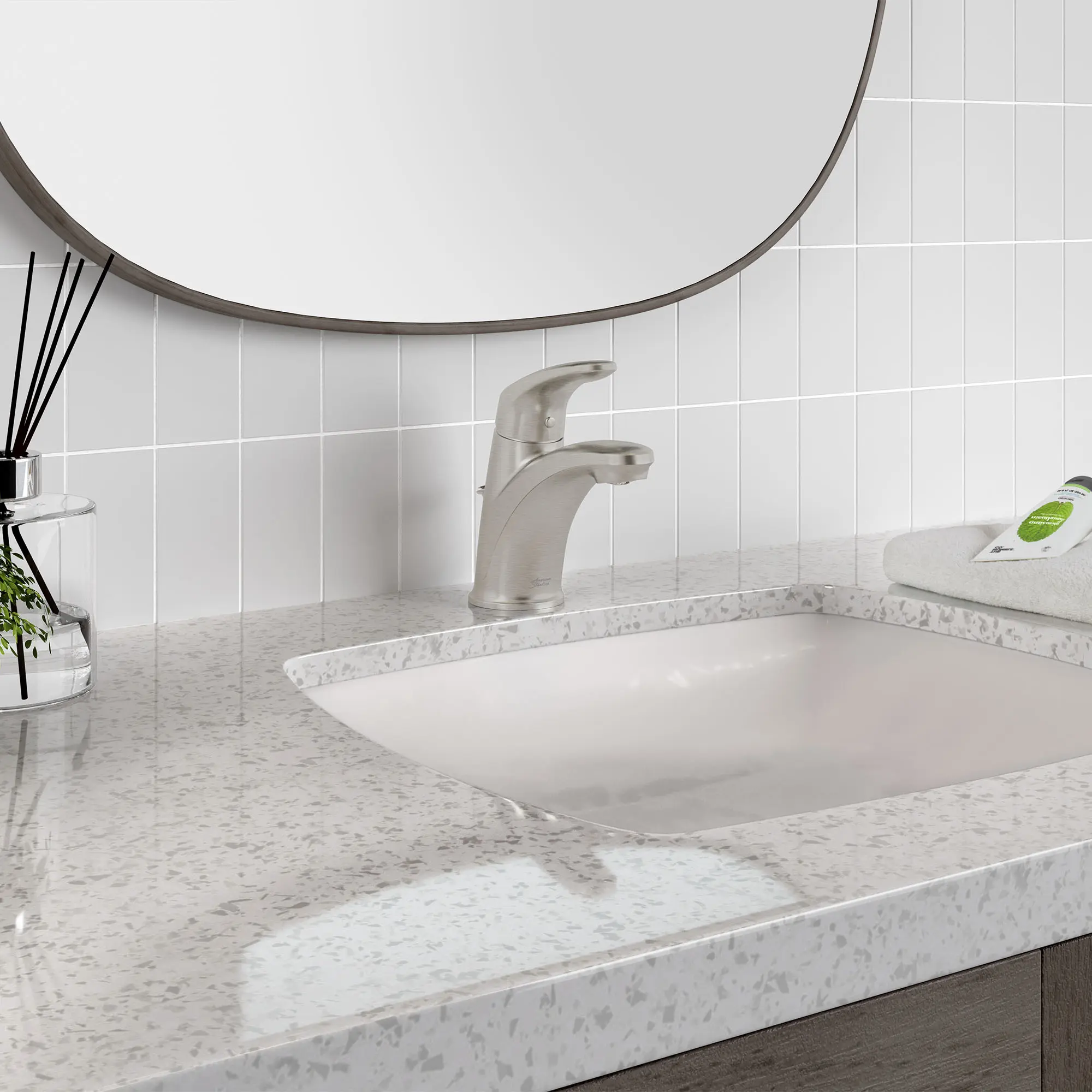 Colony® PRO Single Hole Single-Handle Bathroom Faucet 1.2 gpm/4.5 Lpm With Lever Handle - Image 13