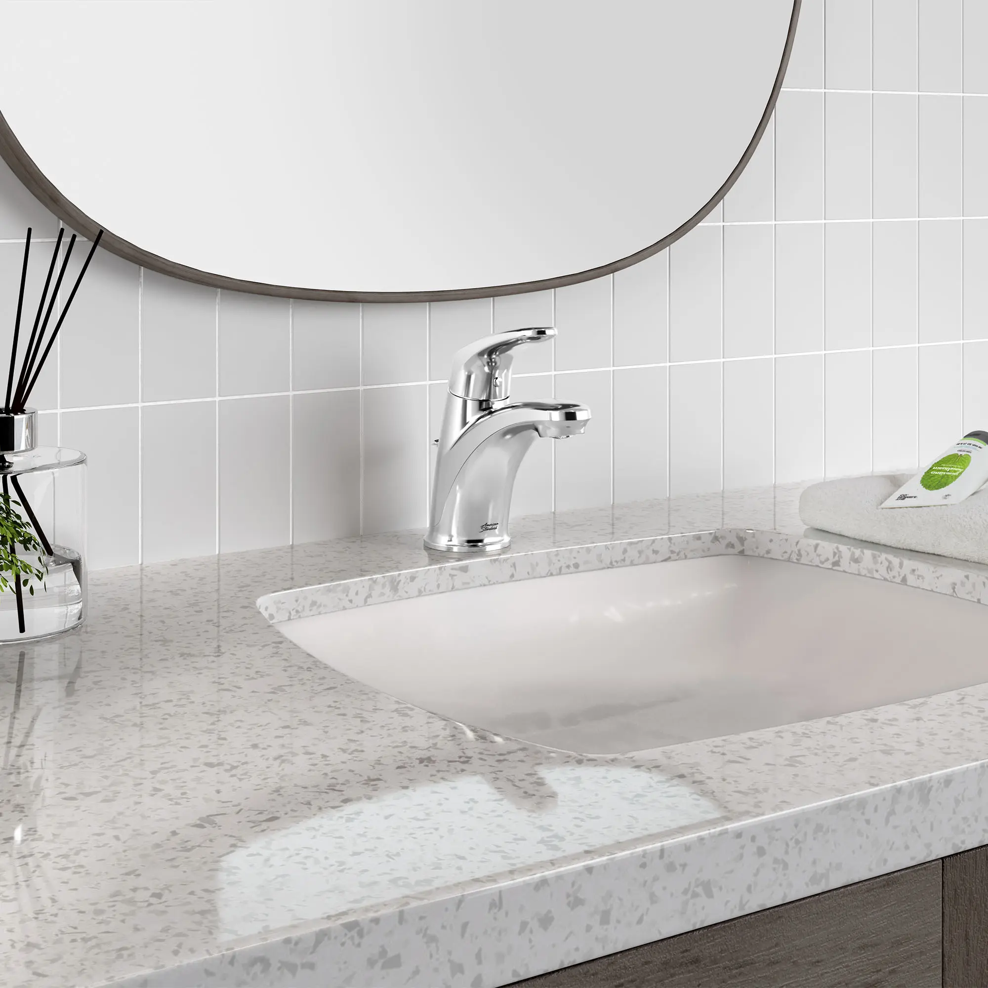 Colony® PRO Single Hole Single-Handle Bathroom Faucet 1.2 gpm/4.5 Lpm With Lever Handle - Image 3