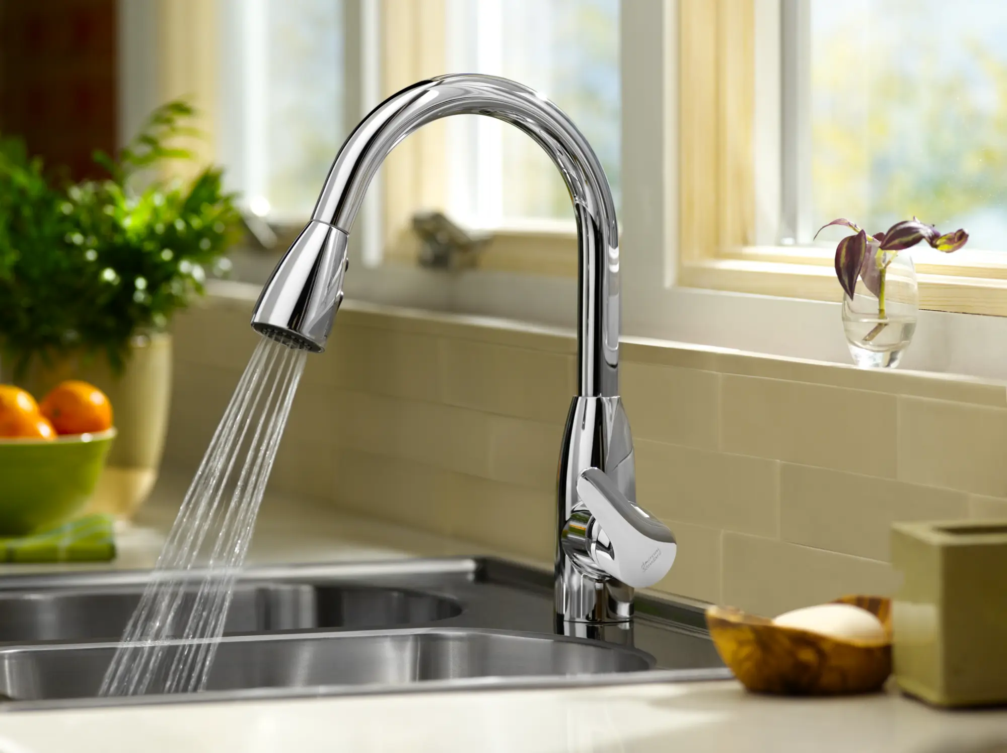 Colony® Soft Single-Handle Pull-Down Dual-Spray Kitchen Faucet 2.2 gpm/8.3 L/min - Image 10