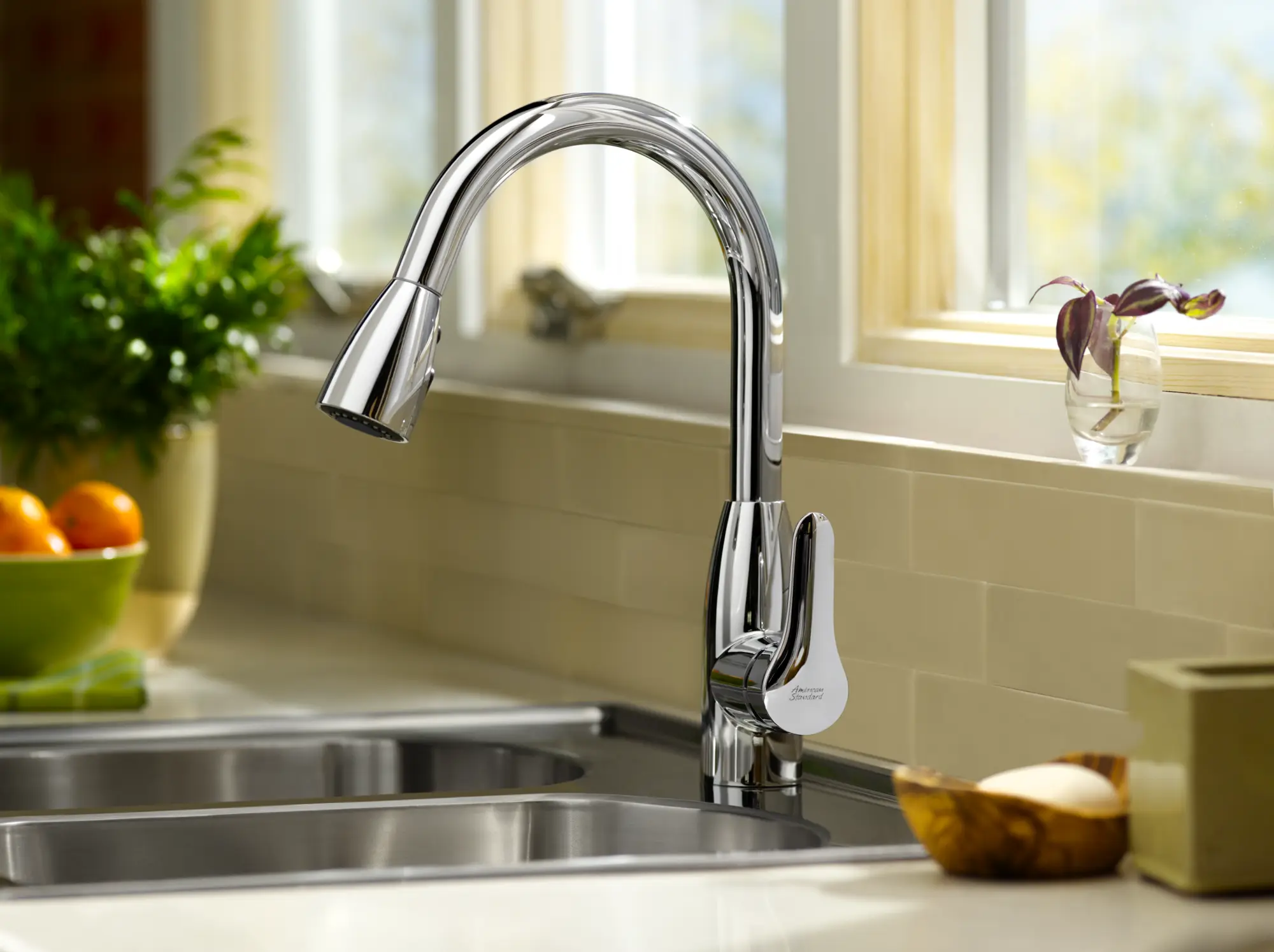 Colony® Soft Single-Handle Pull-Down Dual-Spray Kitchen Faucet 2.2 gpm/8.3 L/min - Image 9