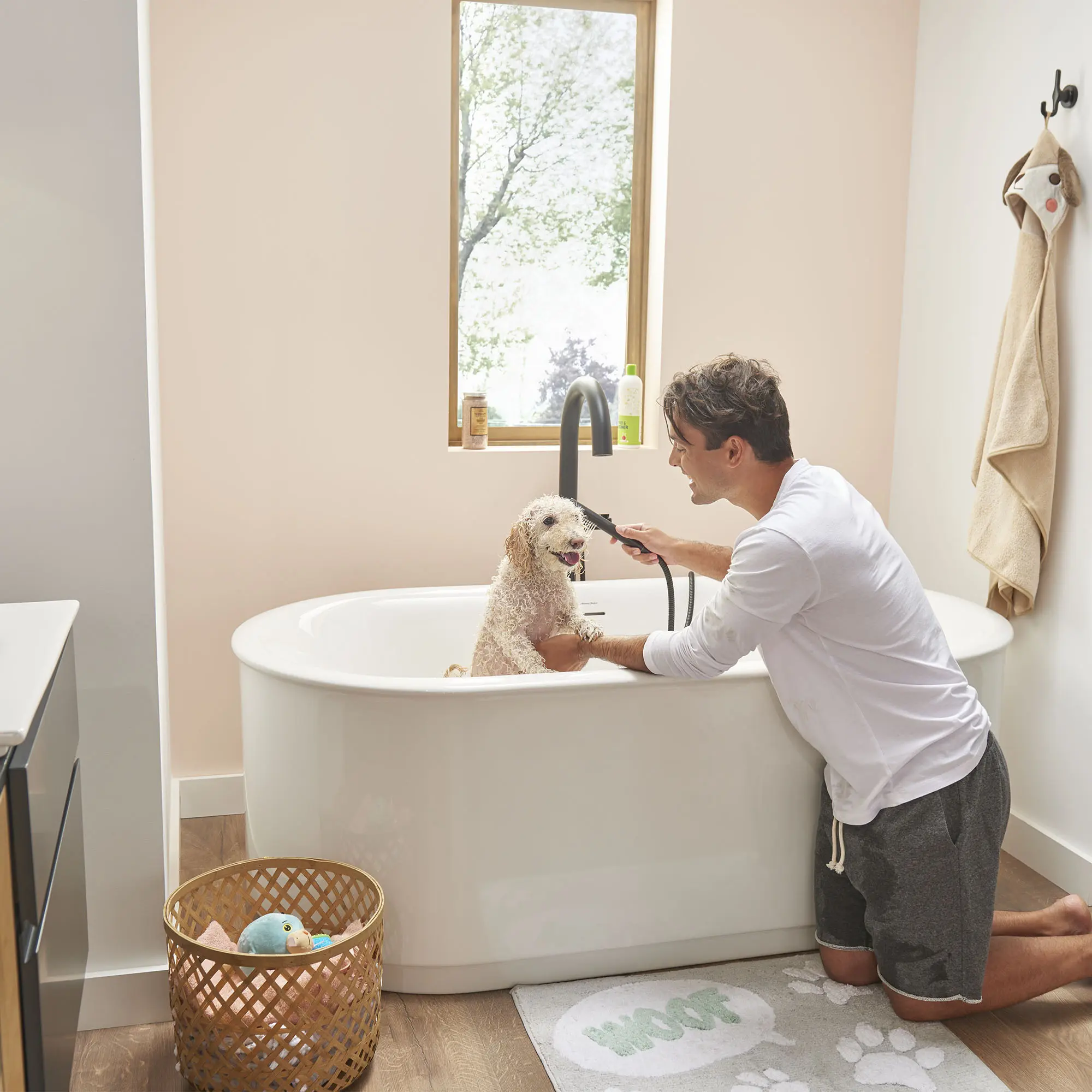 Studio® S 68 x 34-Inch Freestanding Bathtub Center Drain With Integrated Overflow - Image 11