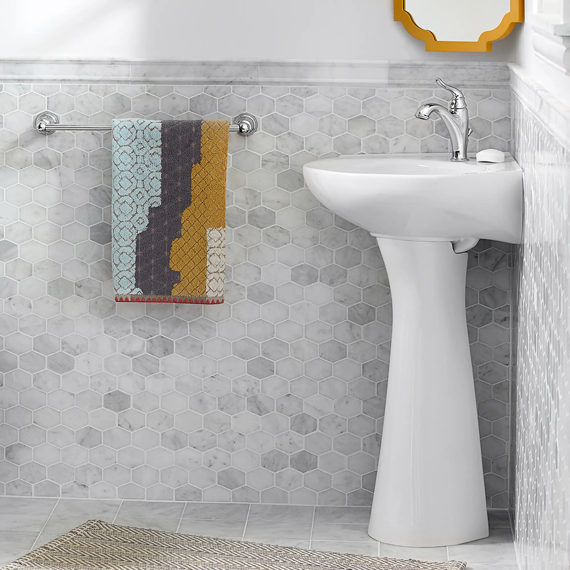 Cornice 4-Inch Centerset Pedestal Sink Top - Image 3