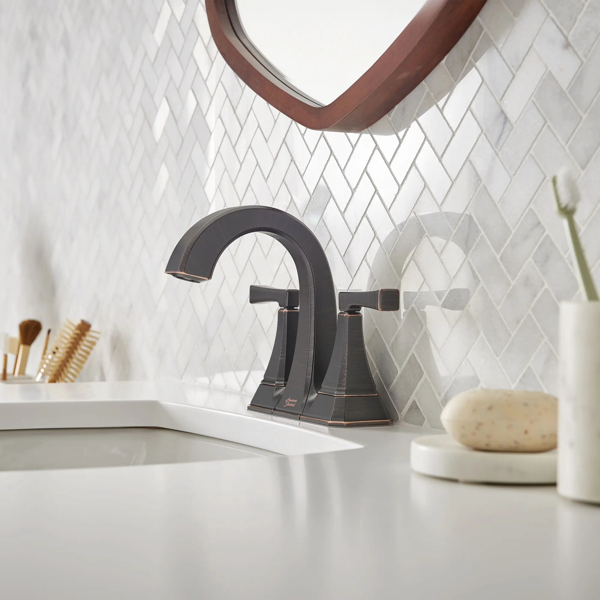 Crawford 4-Inch Centerset 2-Handle Bathroom Faucet 1.2 gpm/4.5 L/min With Lever Handles - Image 48