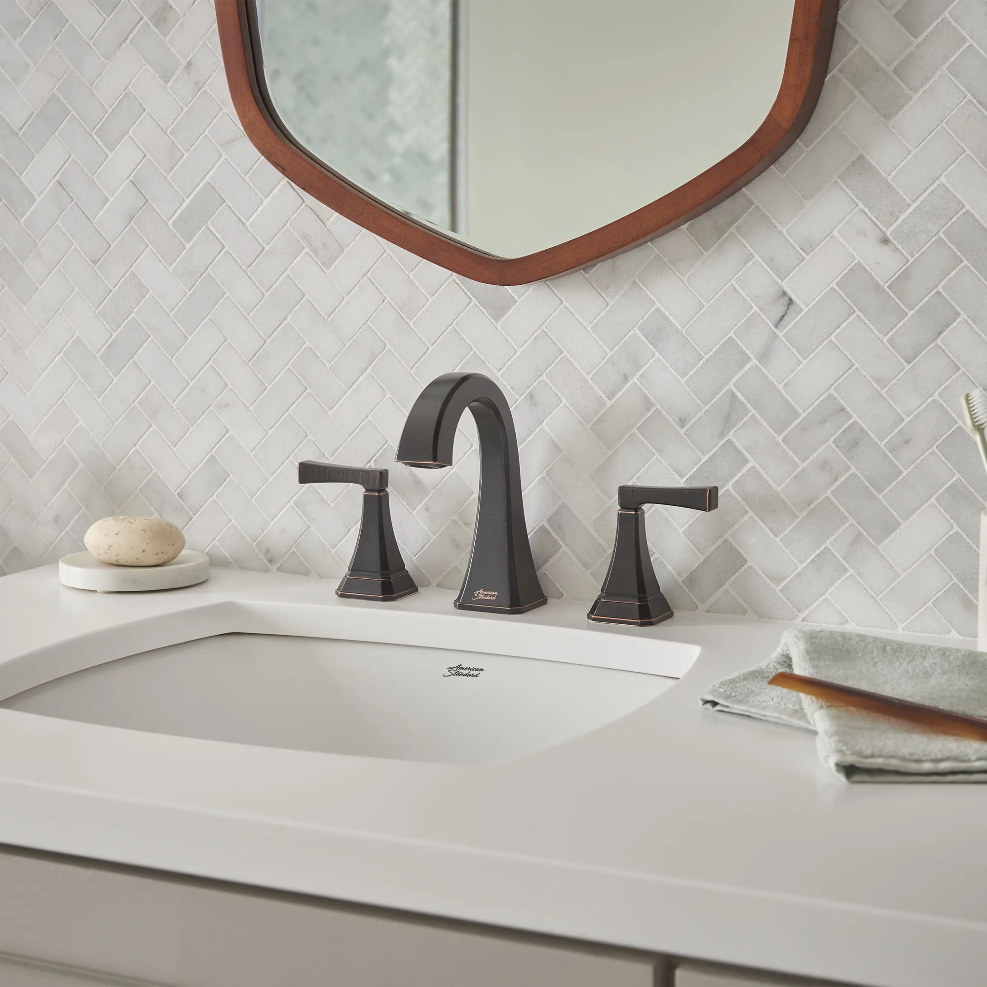 Crawford 8-Inch Widespread 2-Handle Bathroom Faucet 1.2 gpm/4.5 L/min With Lever Handles - Image 49