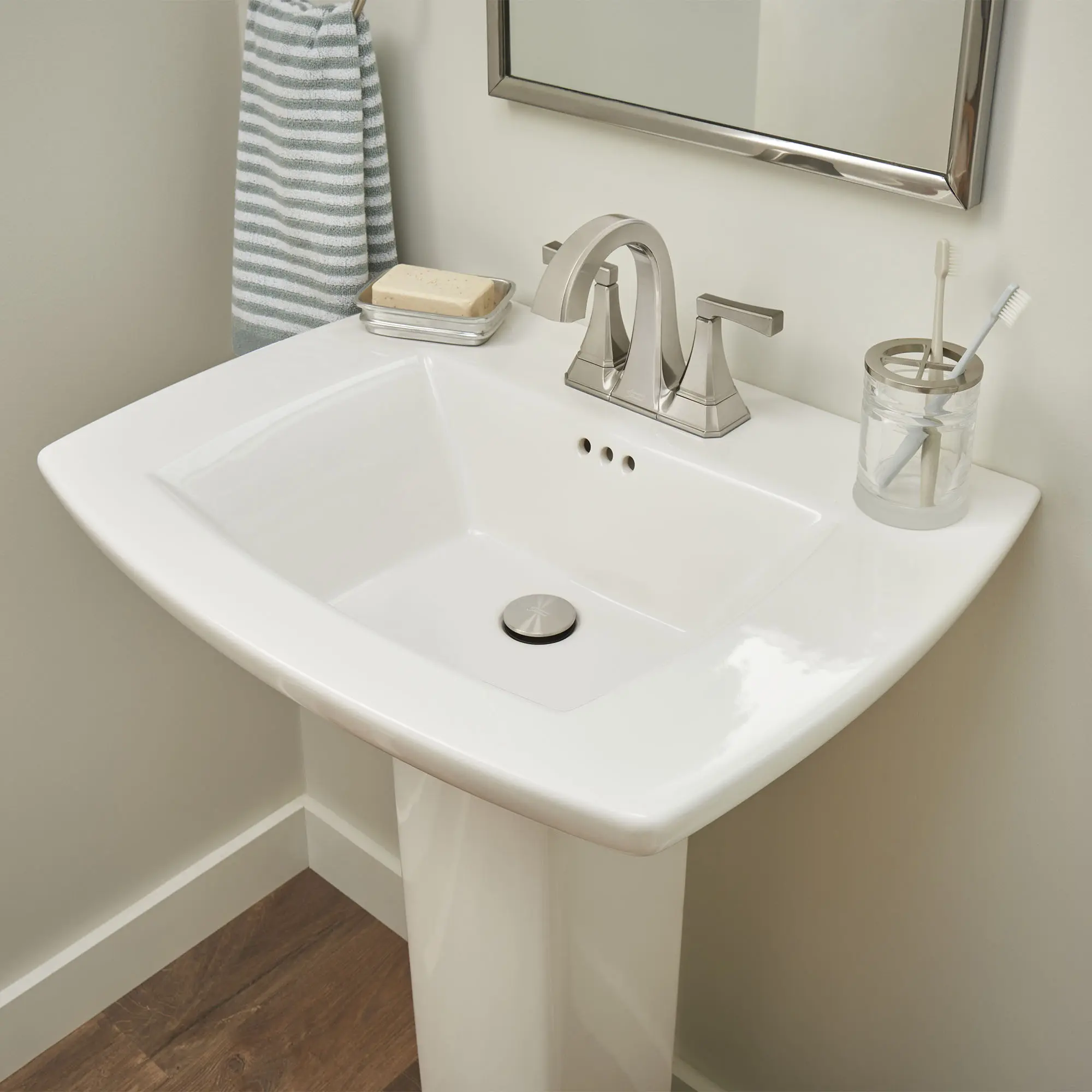 Edgemere 4-Inch Centerset Pedestal Sink Top - Image 21
