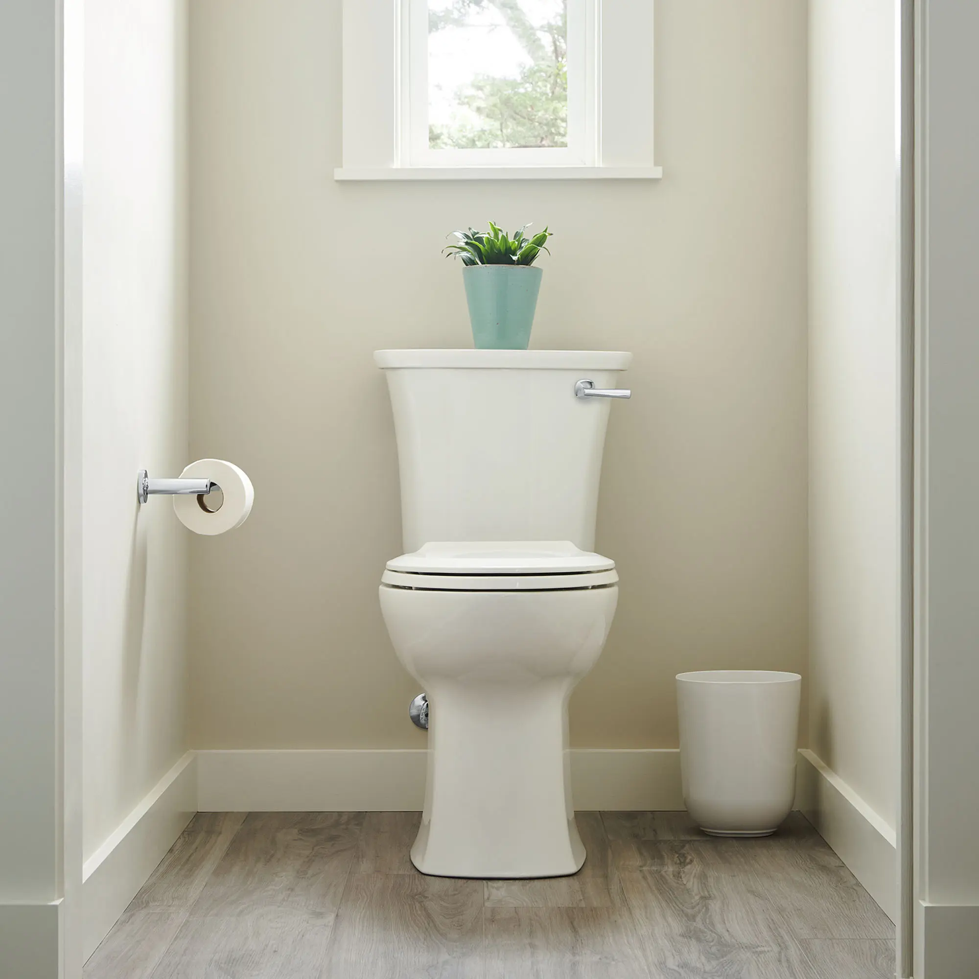 Edgemere® Two-Piece 1.28 gpf/4.8 Lpf Chair-Height Round-Front Right-Hand Trip Lever Toilet Less Seat - Image 4