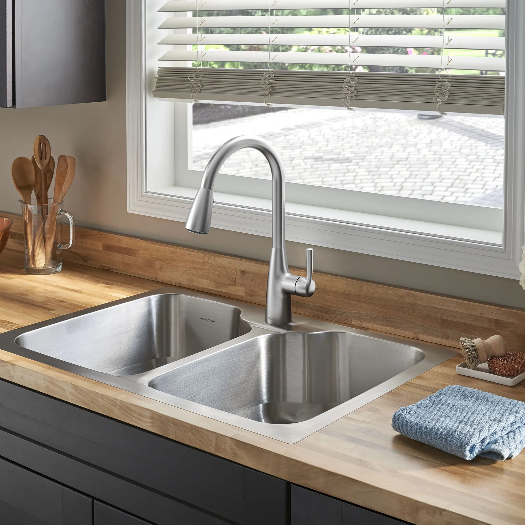 Fairbury® Single-Handle Pull-Down Dual Spray Kitchen Faucet 1.8 gpm/6.8 L/min With Lever Handle - Image 22