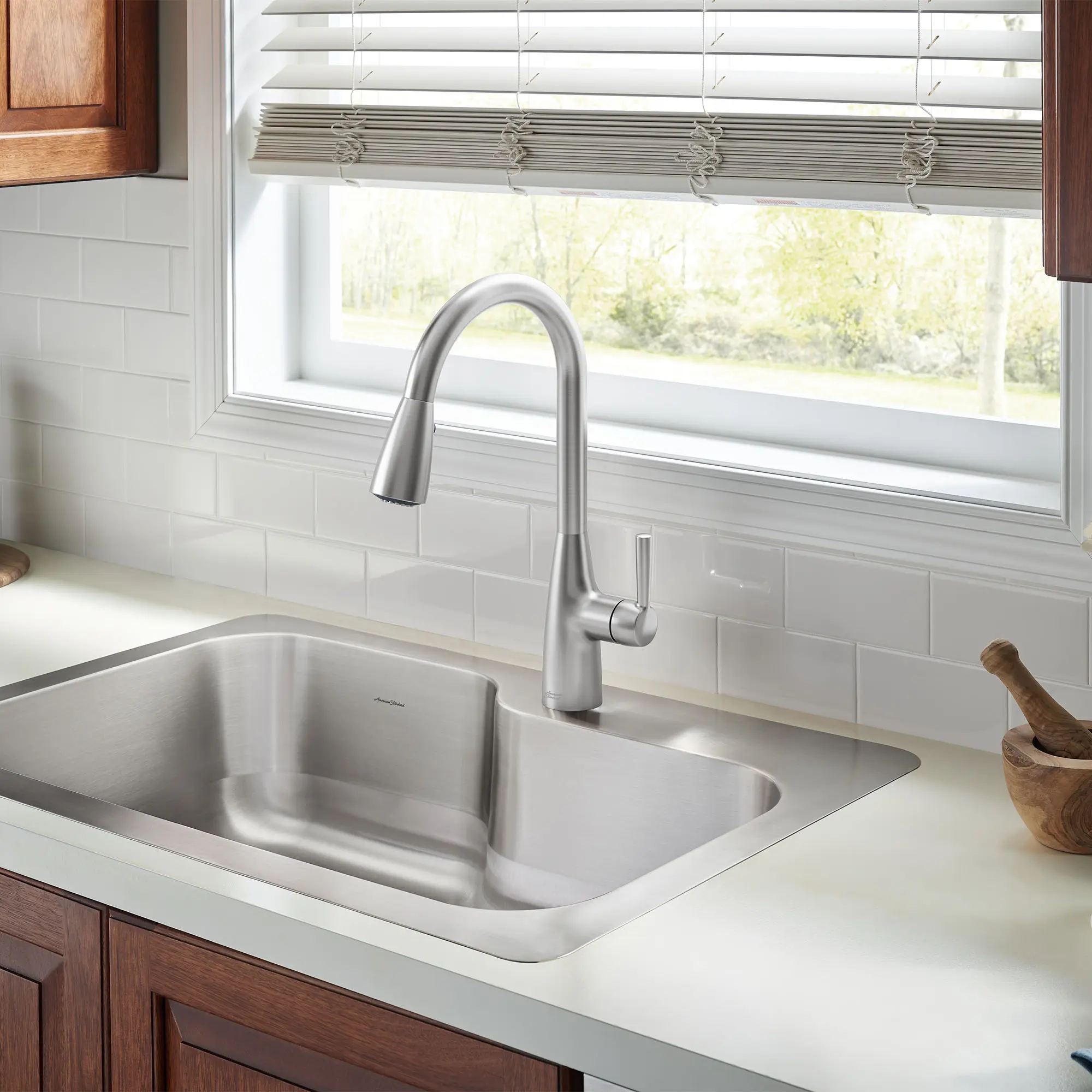 Fairbury® Single-Handle Pull-Down Dual Spray Kitchen Faucet 1.8 gpm/6.8 L/min With Lever Handle - Image 24