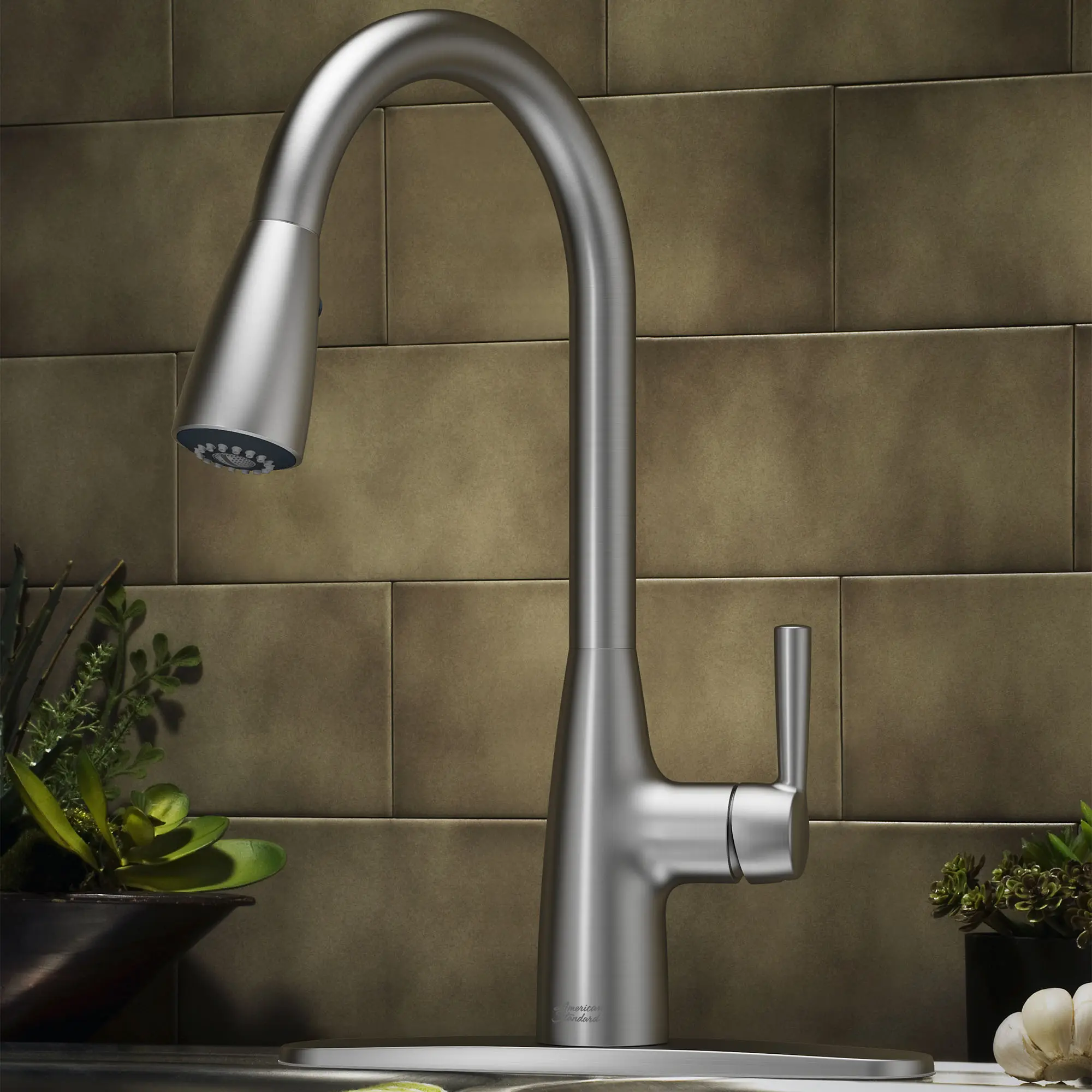 Fairbury® Single-Handle Pull-Down Dual Spray Kitchen Faucet 1.8 gpm/6.8 L/min With Lever Handle - Image 26
