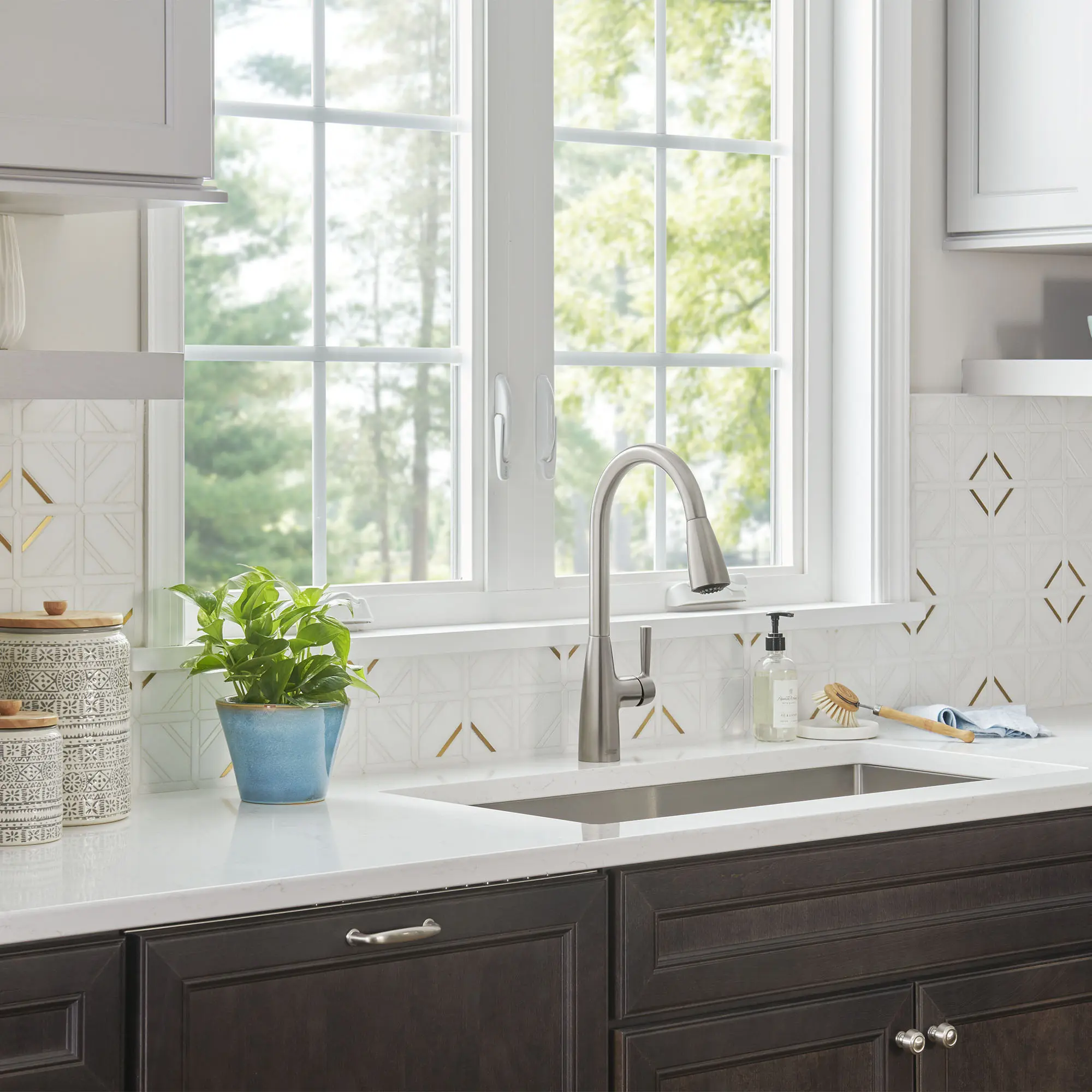 Fairbury® Single-Handle Pull-Down Dual Spray Kitchen Faucet 1.8 gpm/6.8 L/min With Lever Handle - Image 27