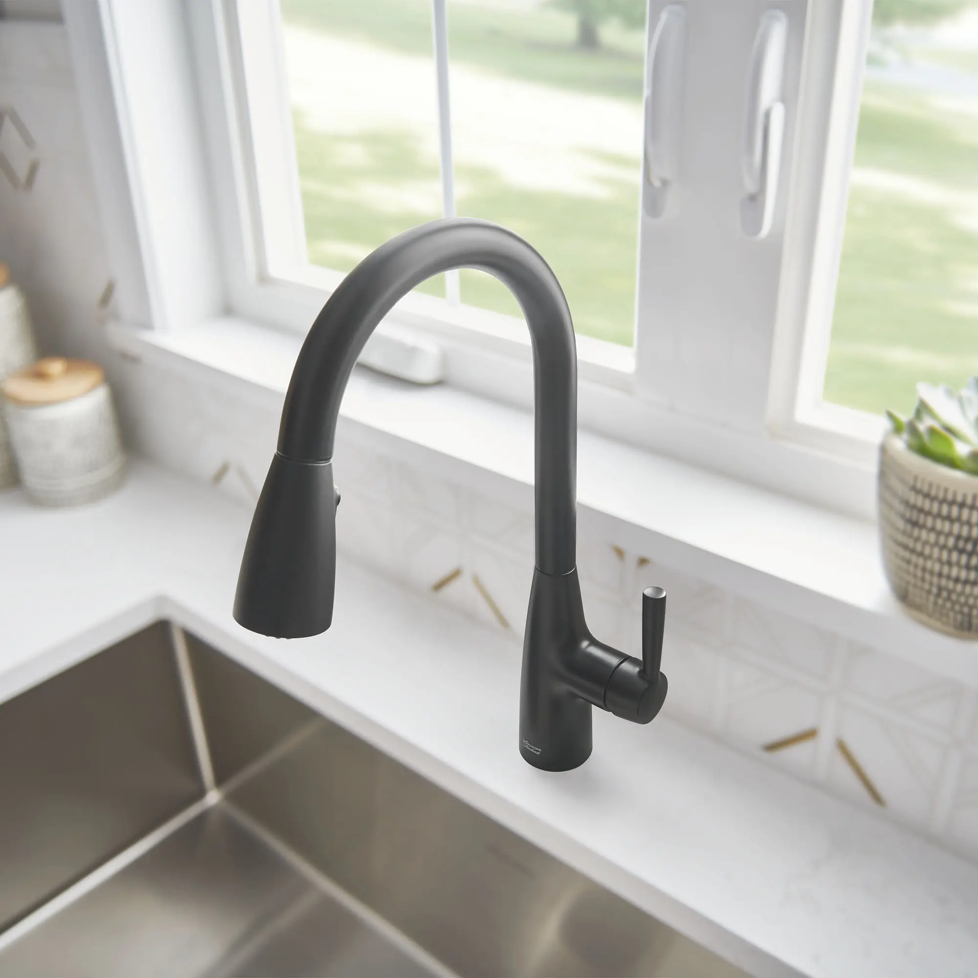 Fairbury® Single-Handle Pull-Down Dual Spray Kitchen Faucet 1.8 gpm/6.8 L/min With Lever Handle - Image 7