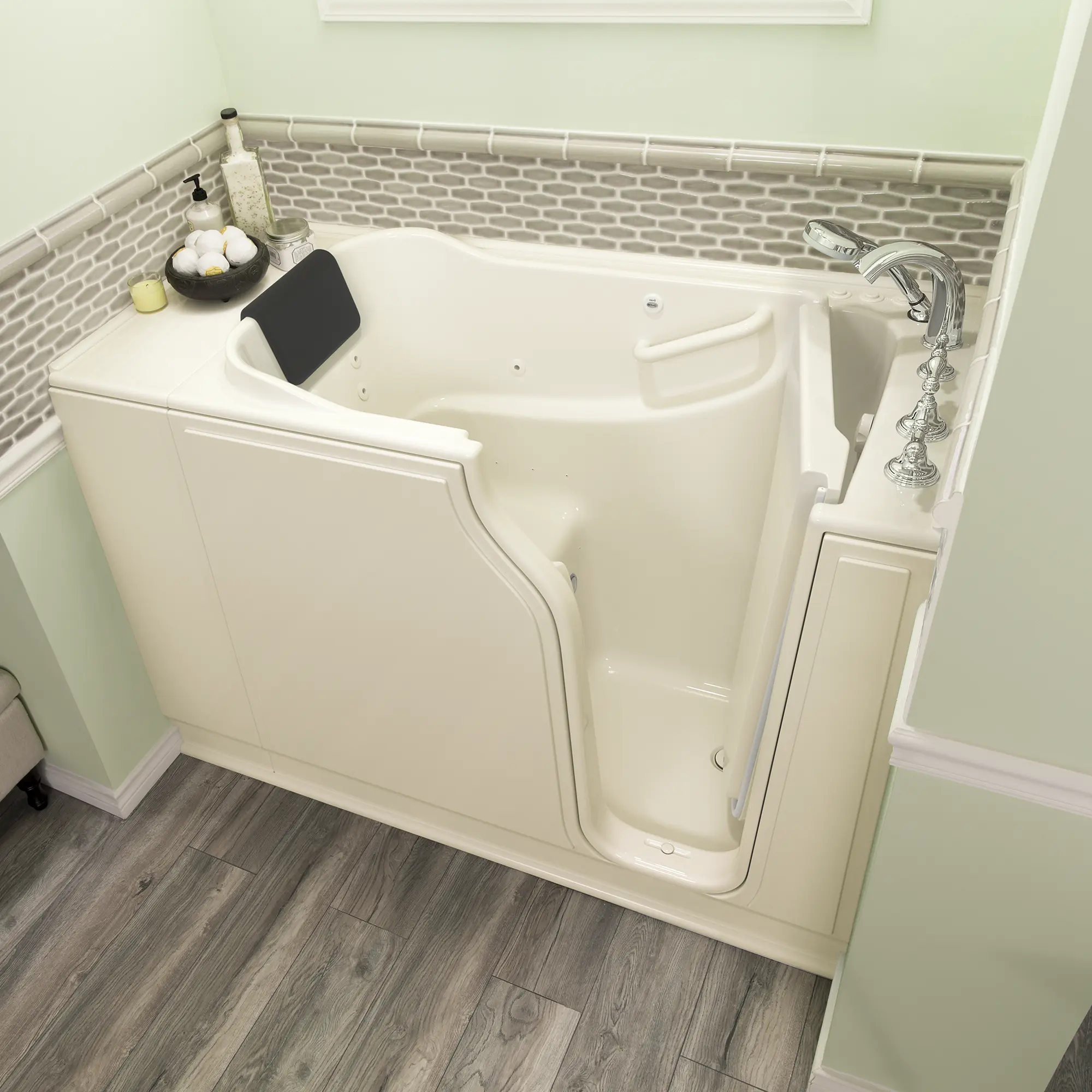 Gelcoat Premium Series 30 x 52 -Inch Walk-in Tub With Combination Air Spa and Whirlpool Systems - Right-Hand Drain With Faucet - Image 12