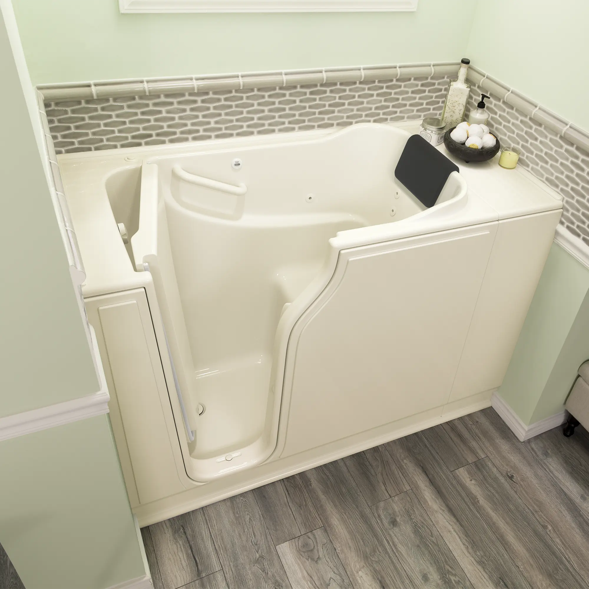 Gelcoat Premium Series 30 x 52 -Inch Walk-in Tub With Whirlpool System - Left-Hand Drain - Image 7