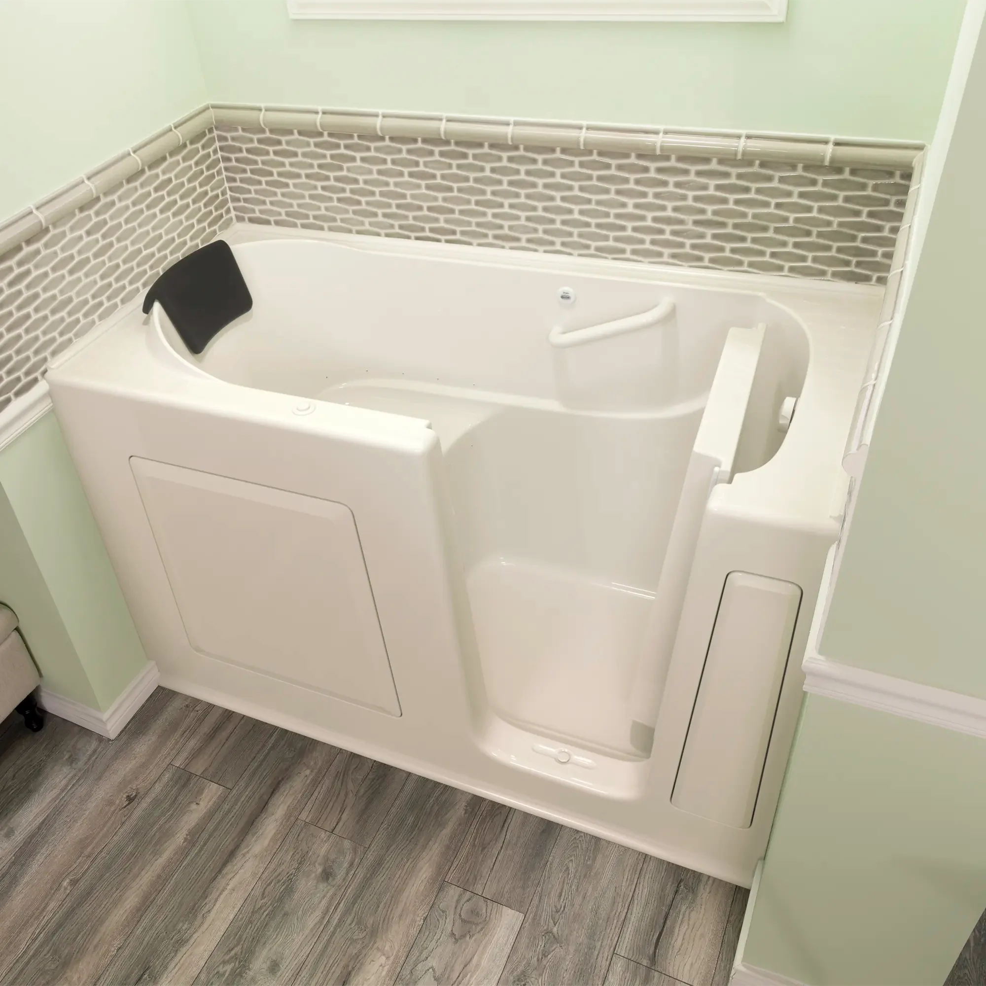 Gelcoat Premium Series 30 x 60 -Inch Walk-in Tub With Air Spa System - Right-Hand Drain - Image 7