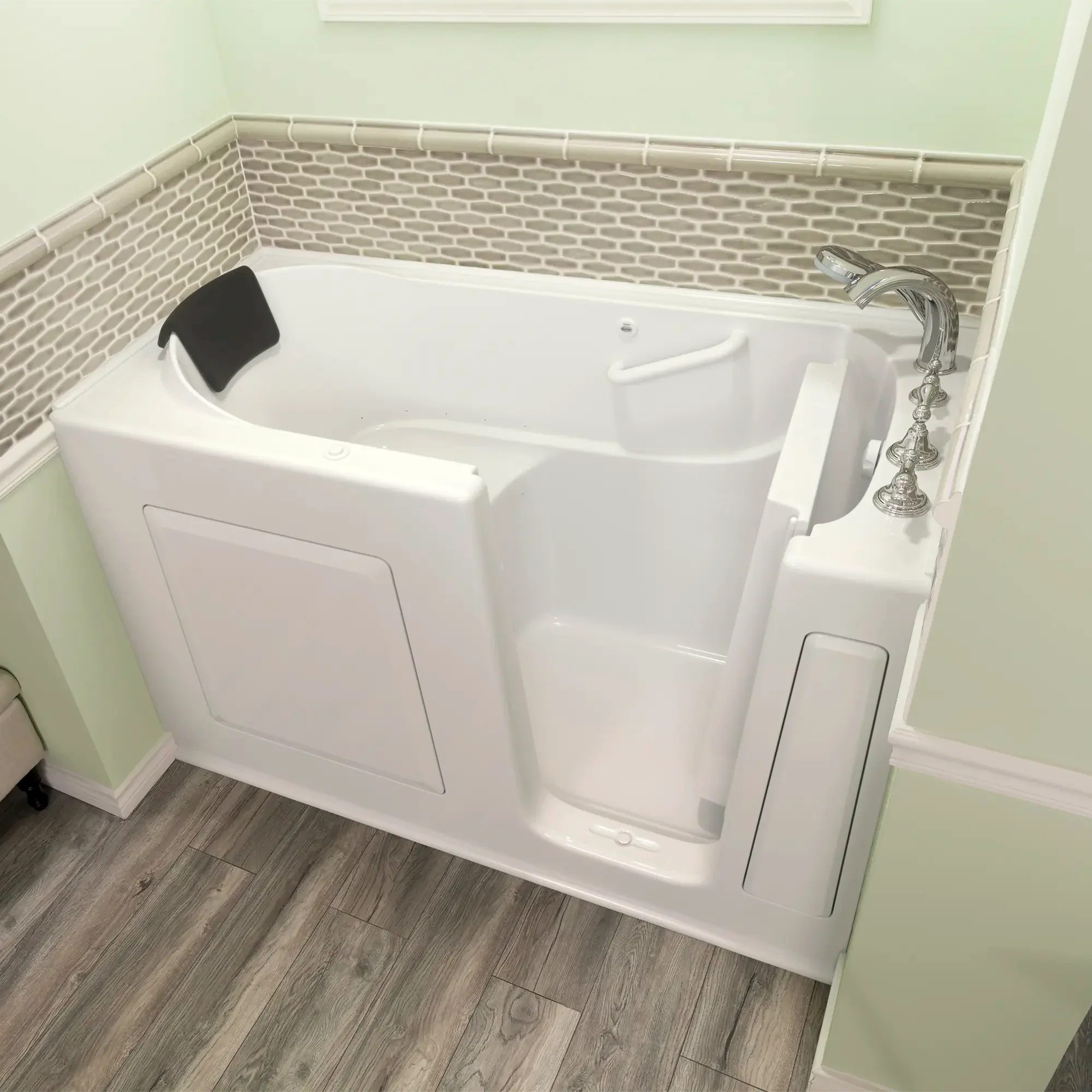 Gelcoat Premium Series 30 x 60 -Inch Walk-in Tub With Air Spa System - Right-Hand Drain With Faucet - Image 12