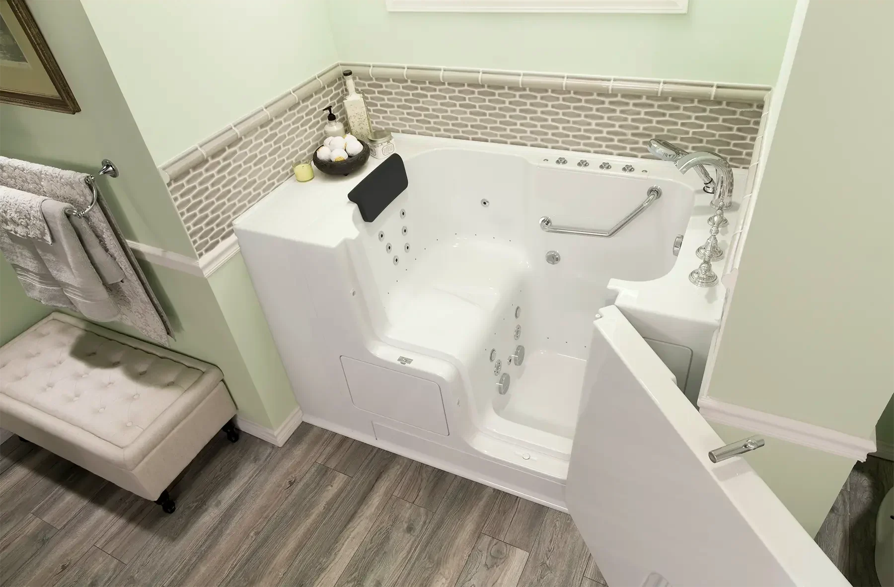 Gelcoat Premium Series 32 x 52 -Inch Walk-in Tub With Combination Air Spa and Whirlpool Systems - Right-Hand Drain With Faucet - Image 5