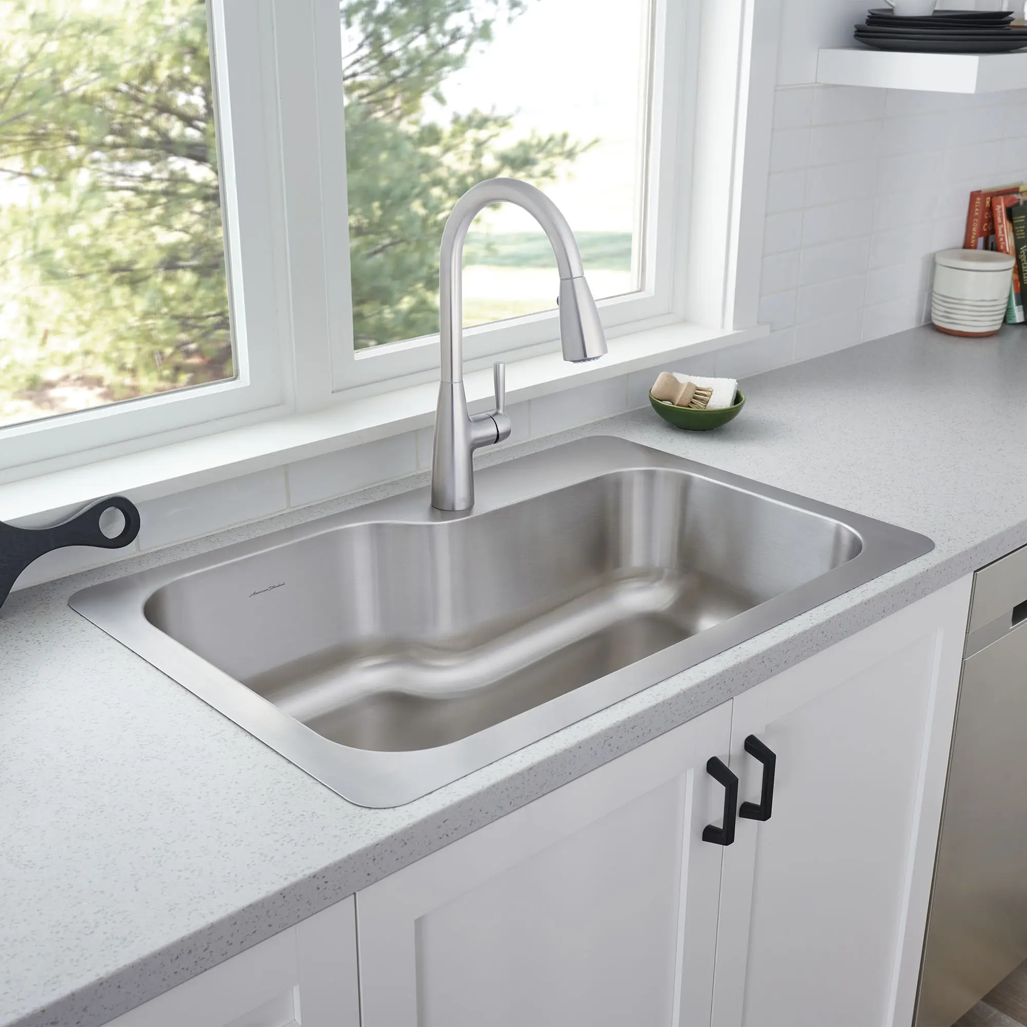 Hillsdale Single-Handle Pull-Down Dual Spray Kitchen Faucet - Image 34