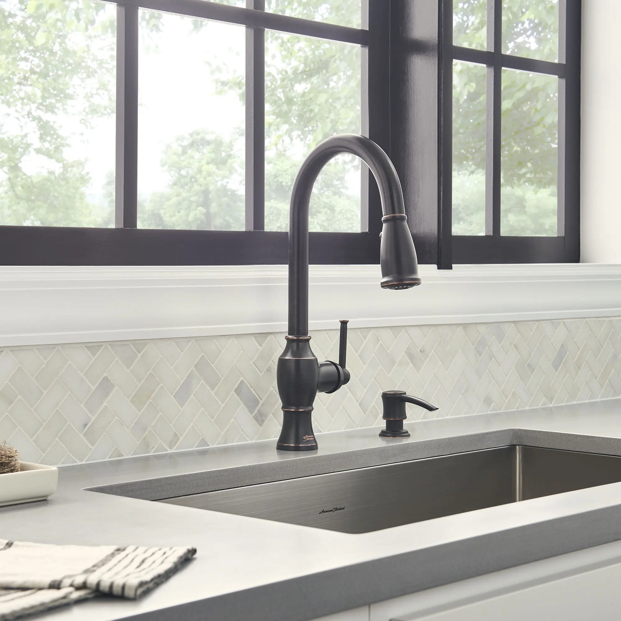 Marchand® Single Control Pull-Down Kitchen Faucet - Image 10