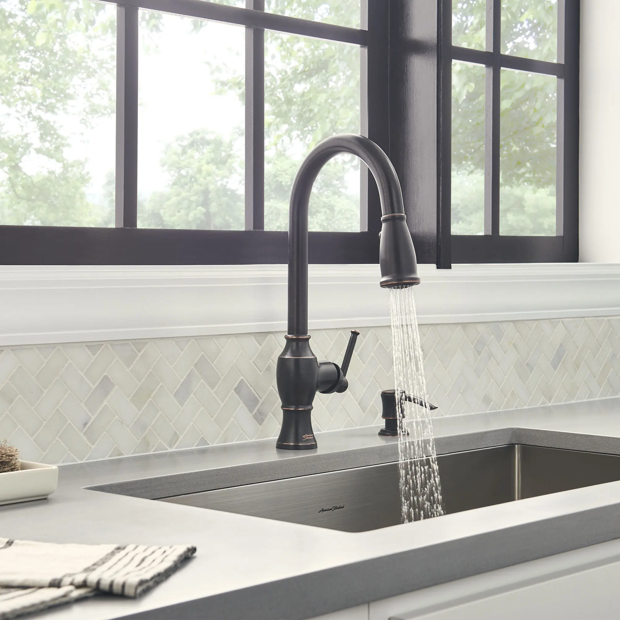 Marchand® Single Control Pull-Down Kitchen Faucet - Image 11