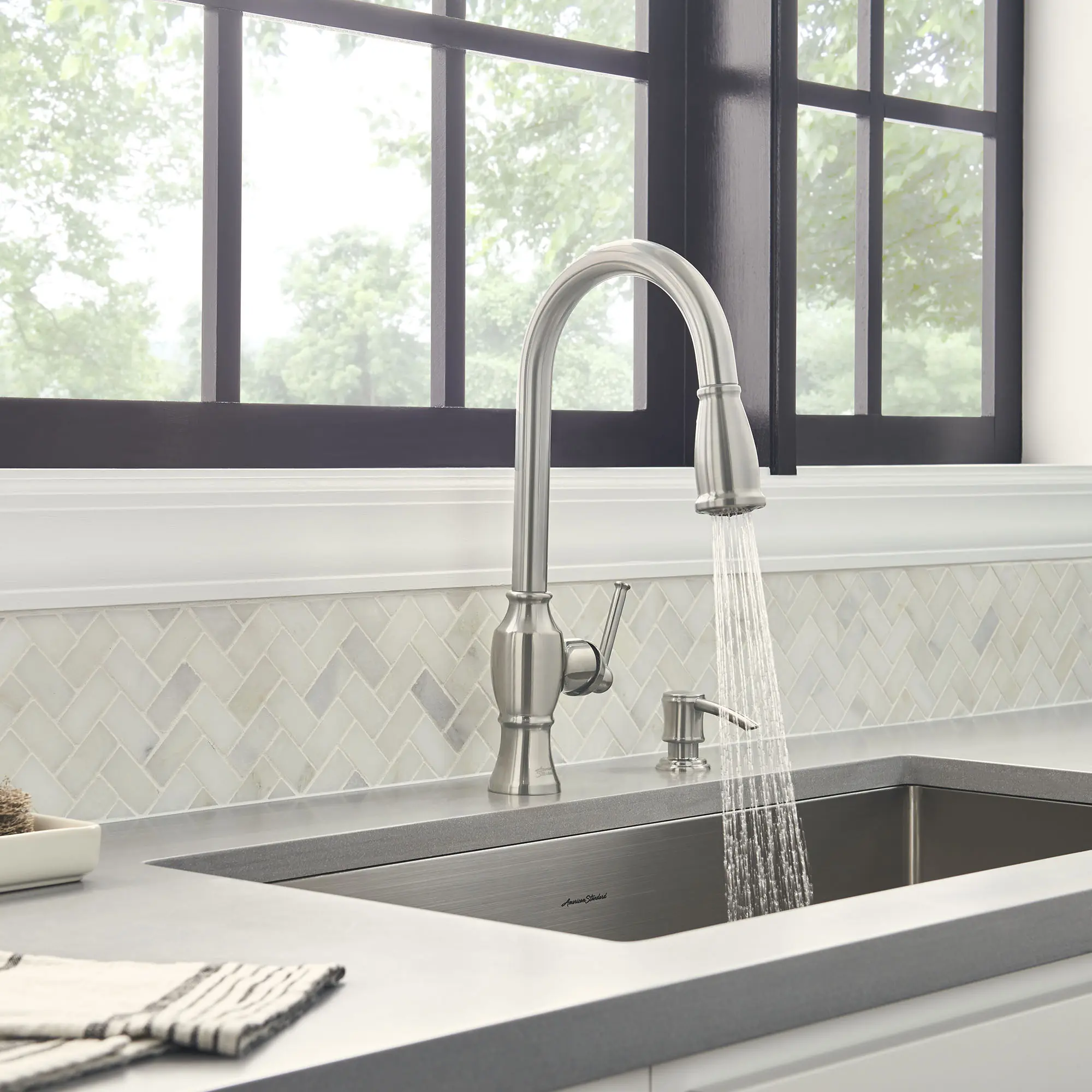 Marchand® Single Control Pull-Down Kitchen Faucet - Image 32