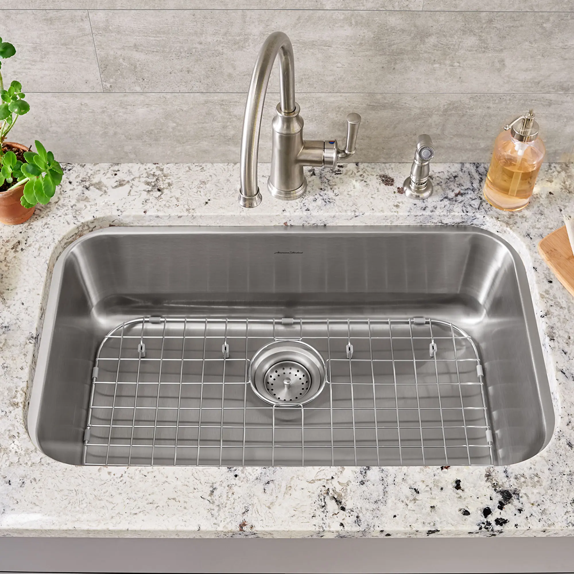 Portsmouth® 30 x 18-Inch Stainless Steel Undermount Single-Bowl Kitchen Sink - Image 3