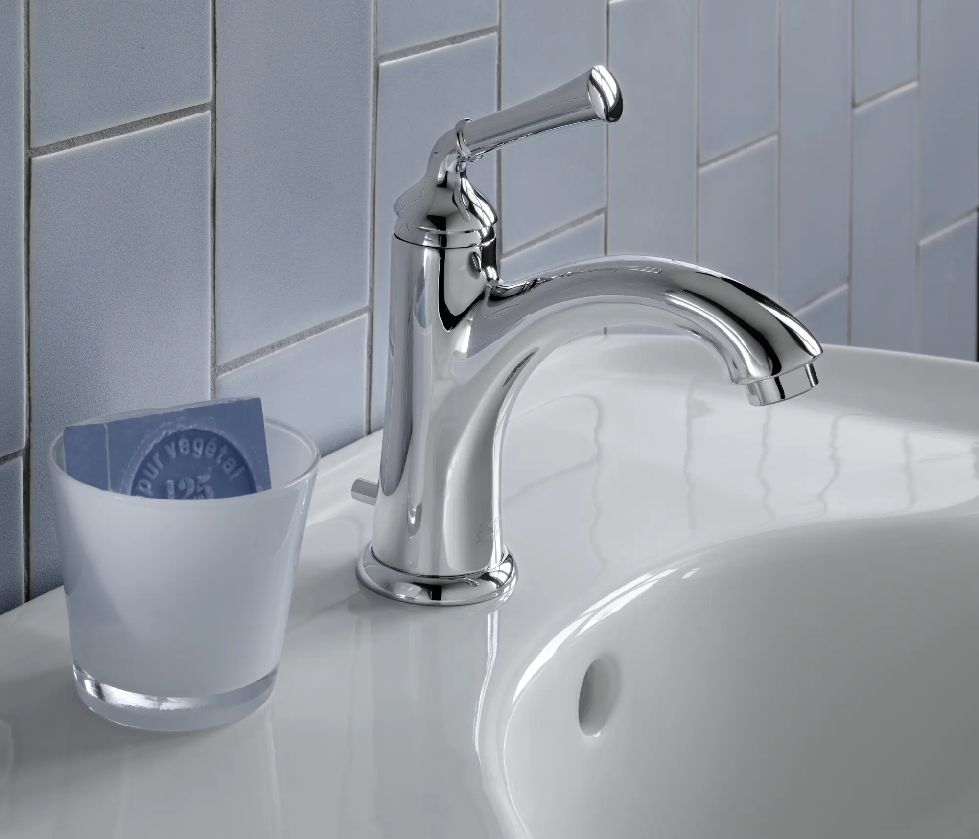 Portsmouth Single Hole Single-Handle Bathroom Faucet 1.2 GPM with Lever Handle - Image 5