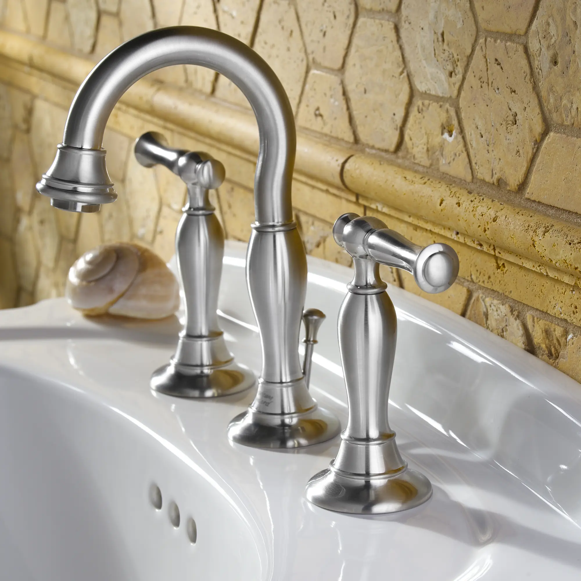 Quentin® 8-Inch Widespread 2-Handle Bathroom Faucet 1.2 gpm/4.5 L/min With Lever Handles - Image 3