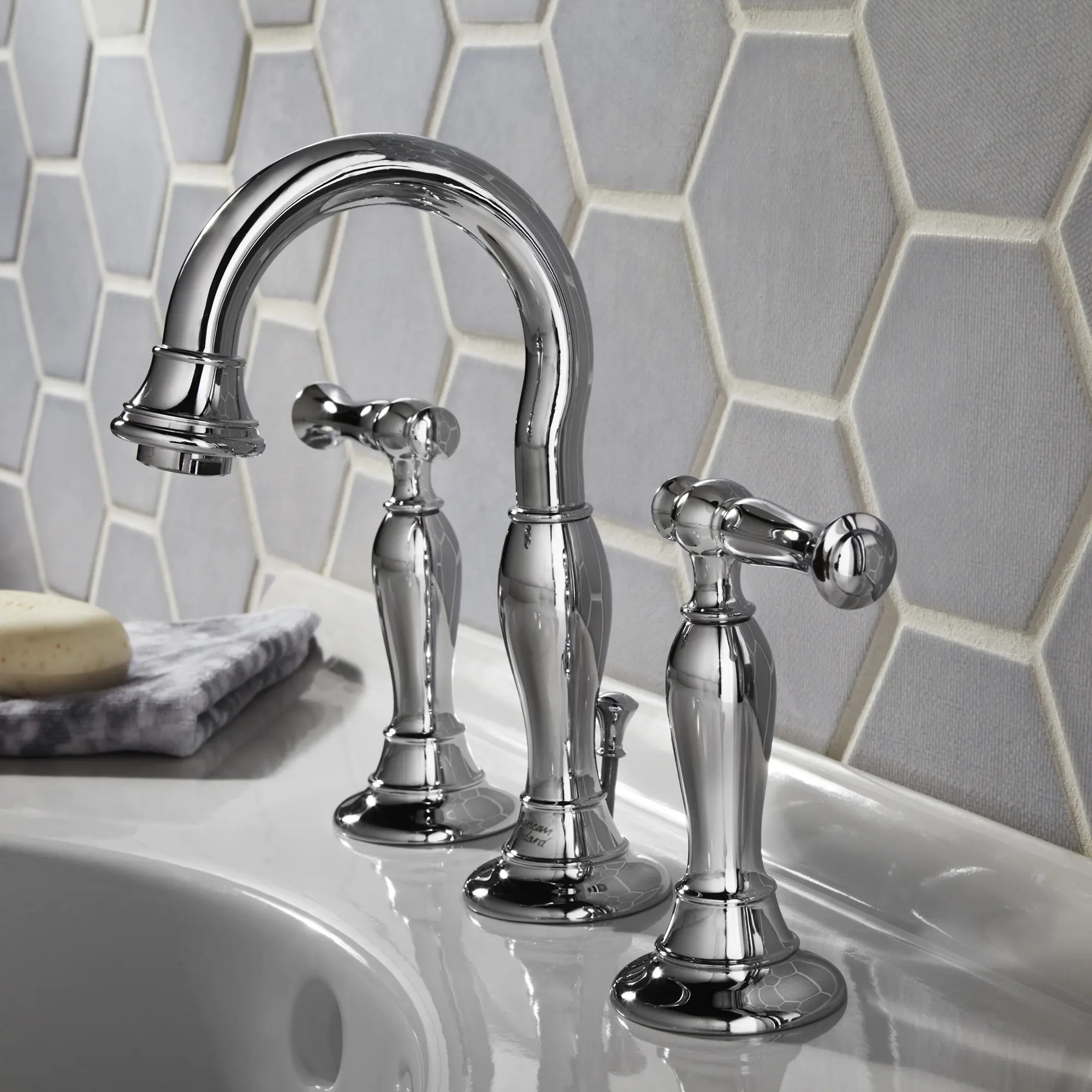 Quentin® 8-Inch Widespread 2-Handle Bathroom Faucet 1.2 gpm/4.5 L/min With Lever Handles - Image 6