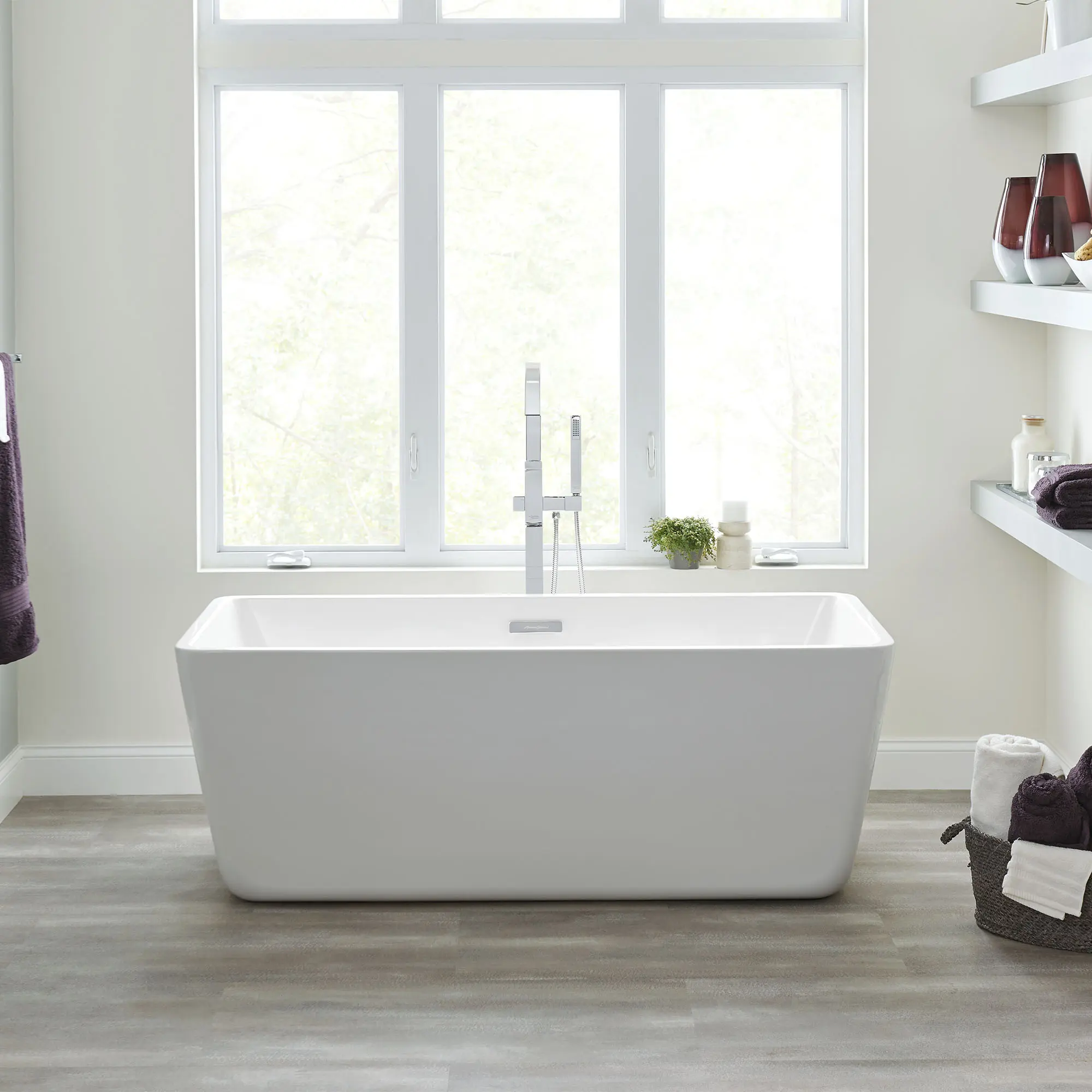Sedona® Loft 63 x 30-Inch Rectangle Freestanding Bathtub Center Drain With Integrated Overflow - Image 6