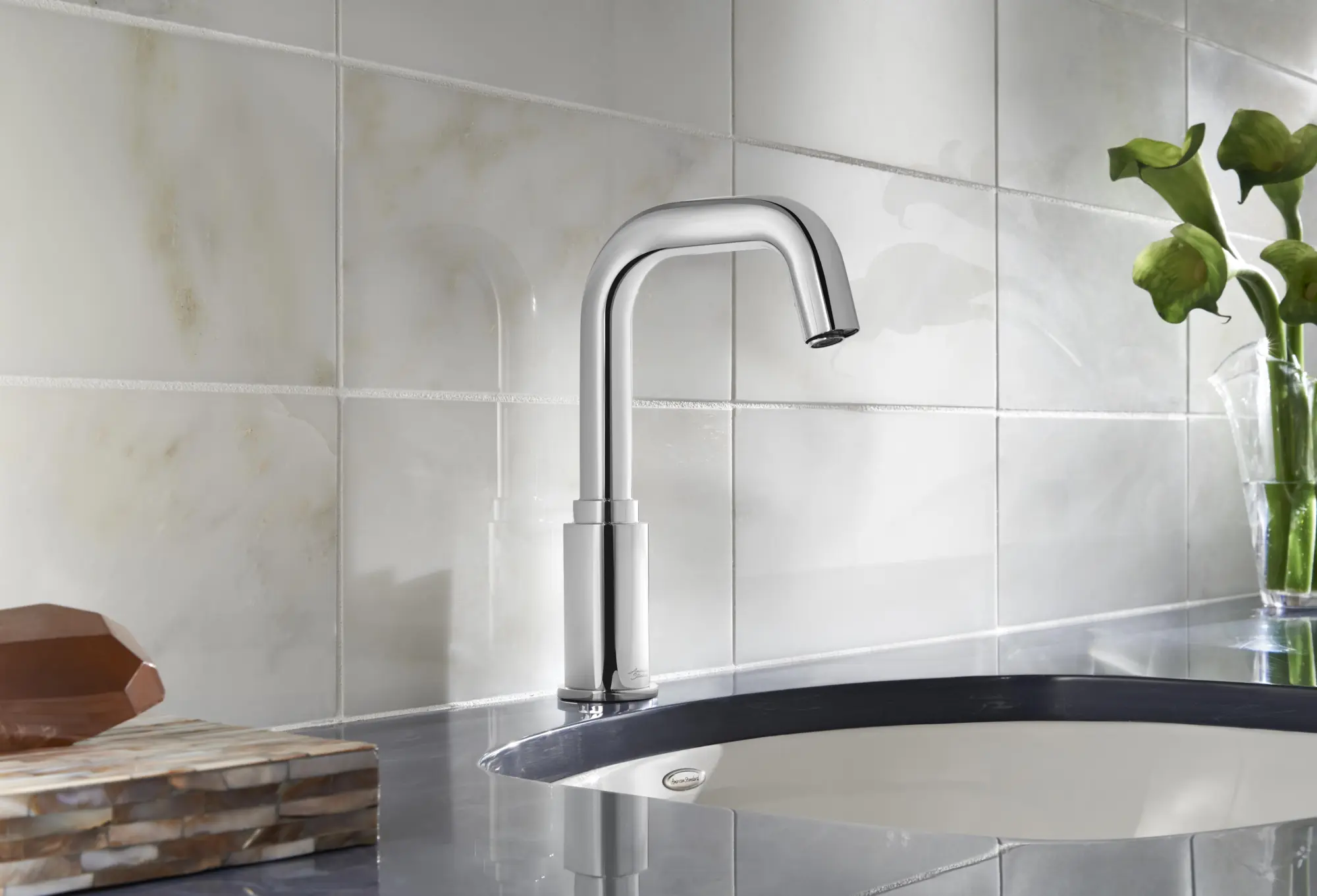 Serin® Touchless Faucet, Battery-Powered, 1.5 gpm/5.7 Lpm - Image 3