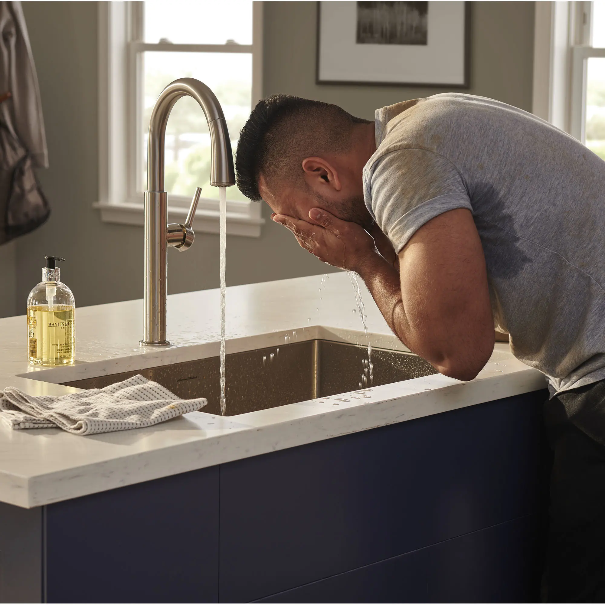 Studio® S Pull-Down Dual Spray Kitchen Faucet 1.5 gpm/5.7 L/min - Image 63