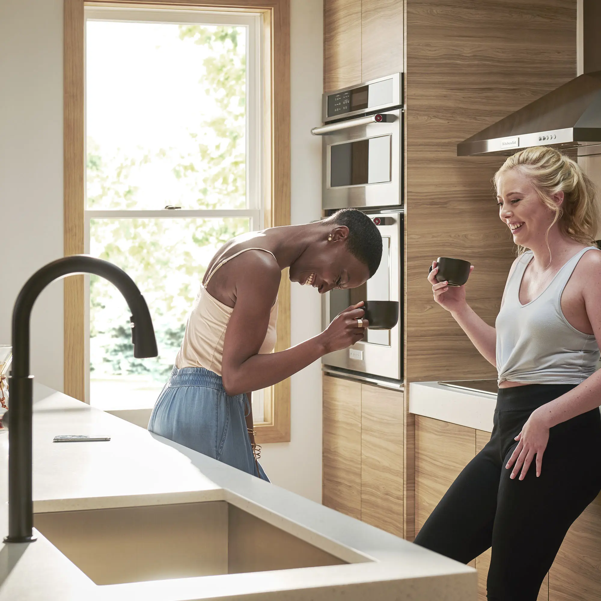 Studio® S Pull-Down Dual Spray Kitchen Faucet 1.5 gpm/5.7 L/min - Image 71