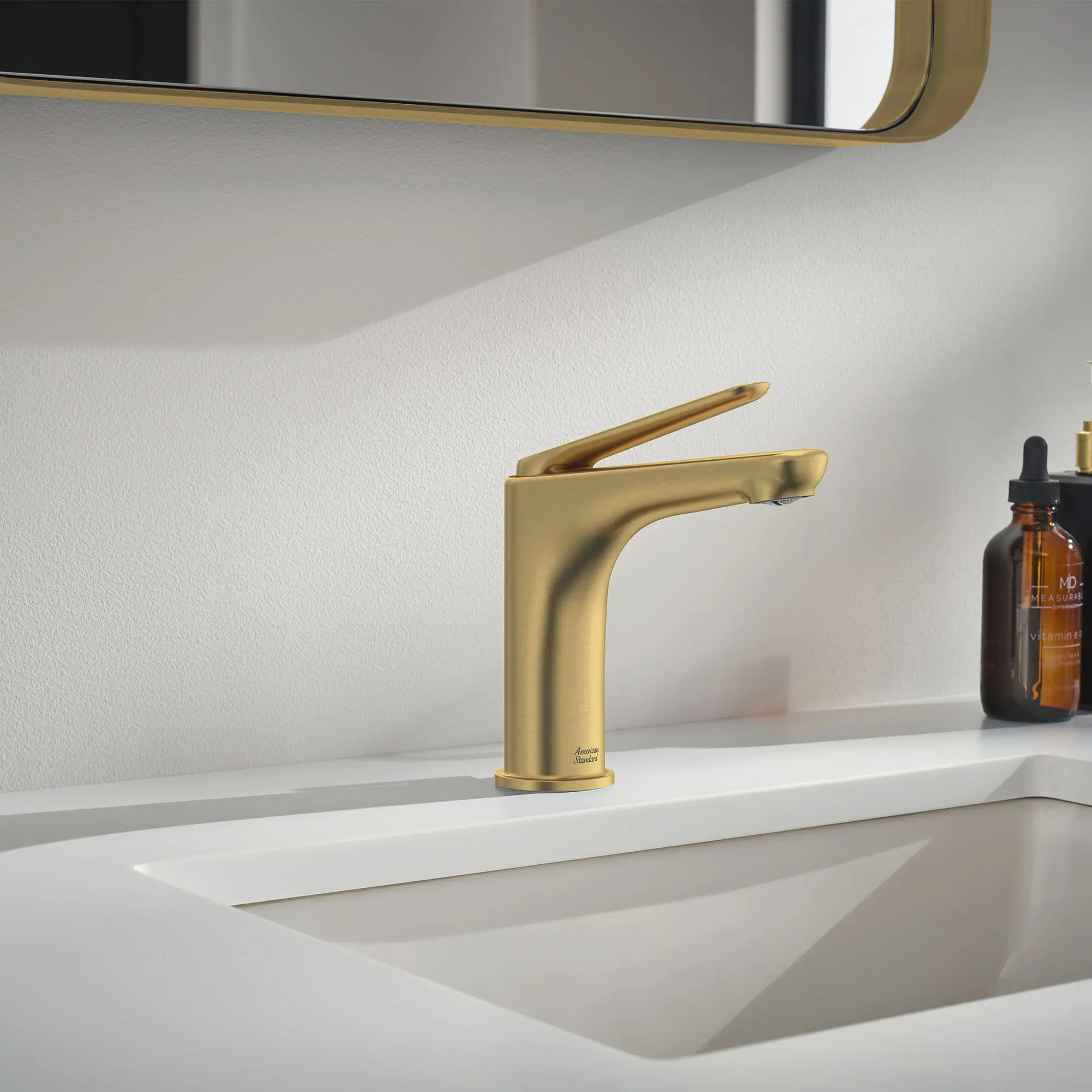 Studio® S Single Hole Single-Handle Bathroom Faucet 1.2 gpm/ 4.5 L/min With Lever Handle - Image 17