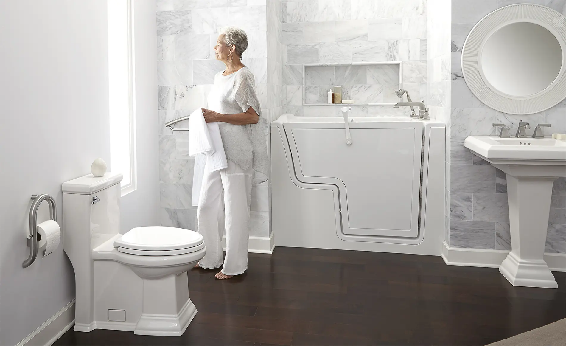 Town Square FloWise Right Height Elongated One-Piece 1.28 gpf Toilet - Image 10