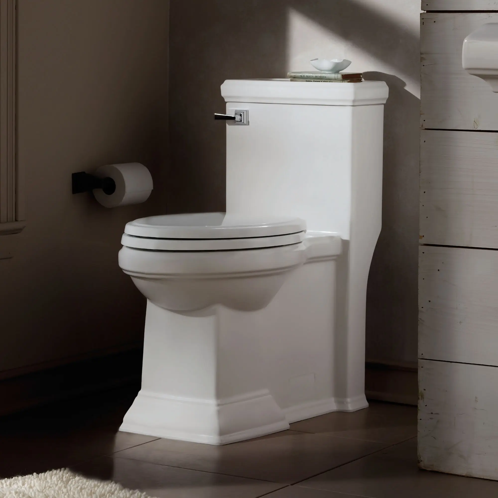 Town Square FloWise Right Height Elongated One-Piece 1.28 gpf Toilet - Image 8
