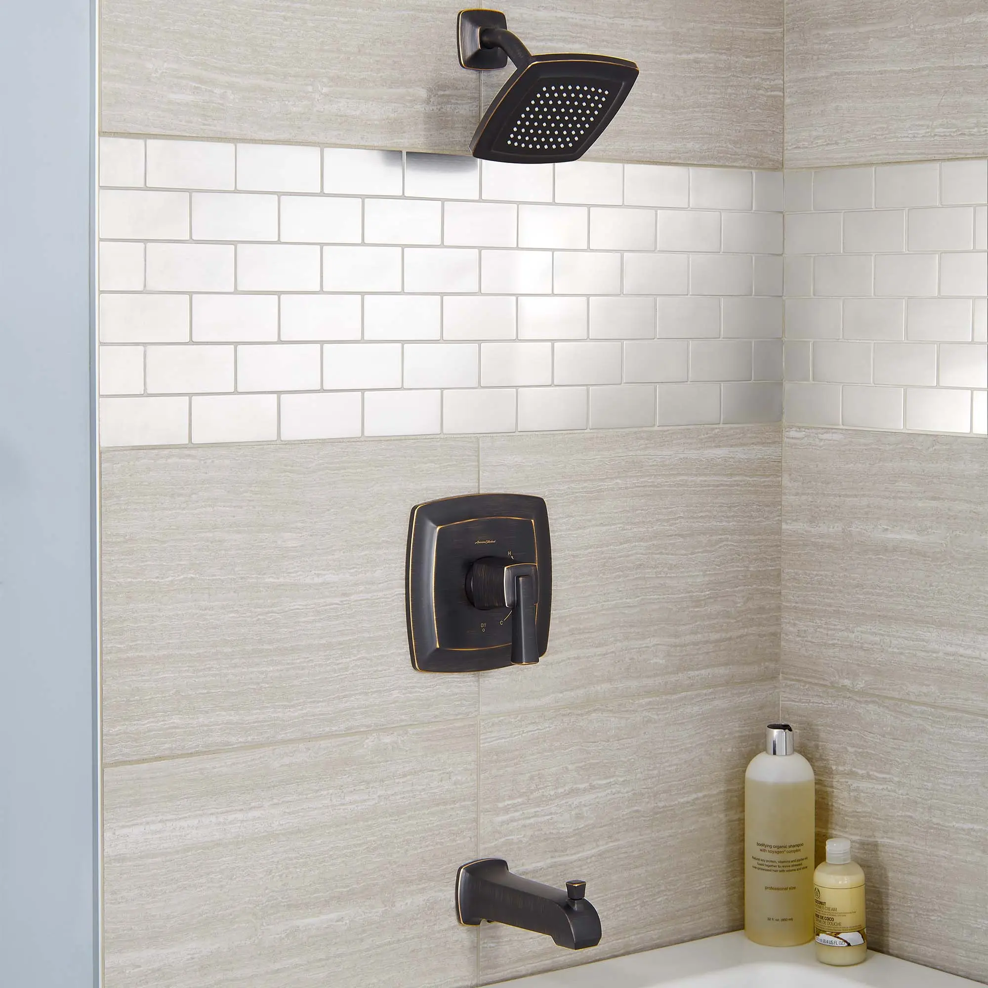 Townsend® 2.5 gpm/9.5L/min Tub and Shower Trim Kit With Rain Showerhead, Double Ceramic Pressure Balance Cartridge With Lever Handle - Image 8