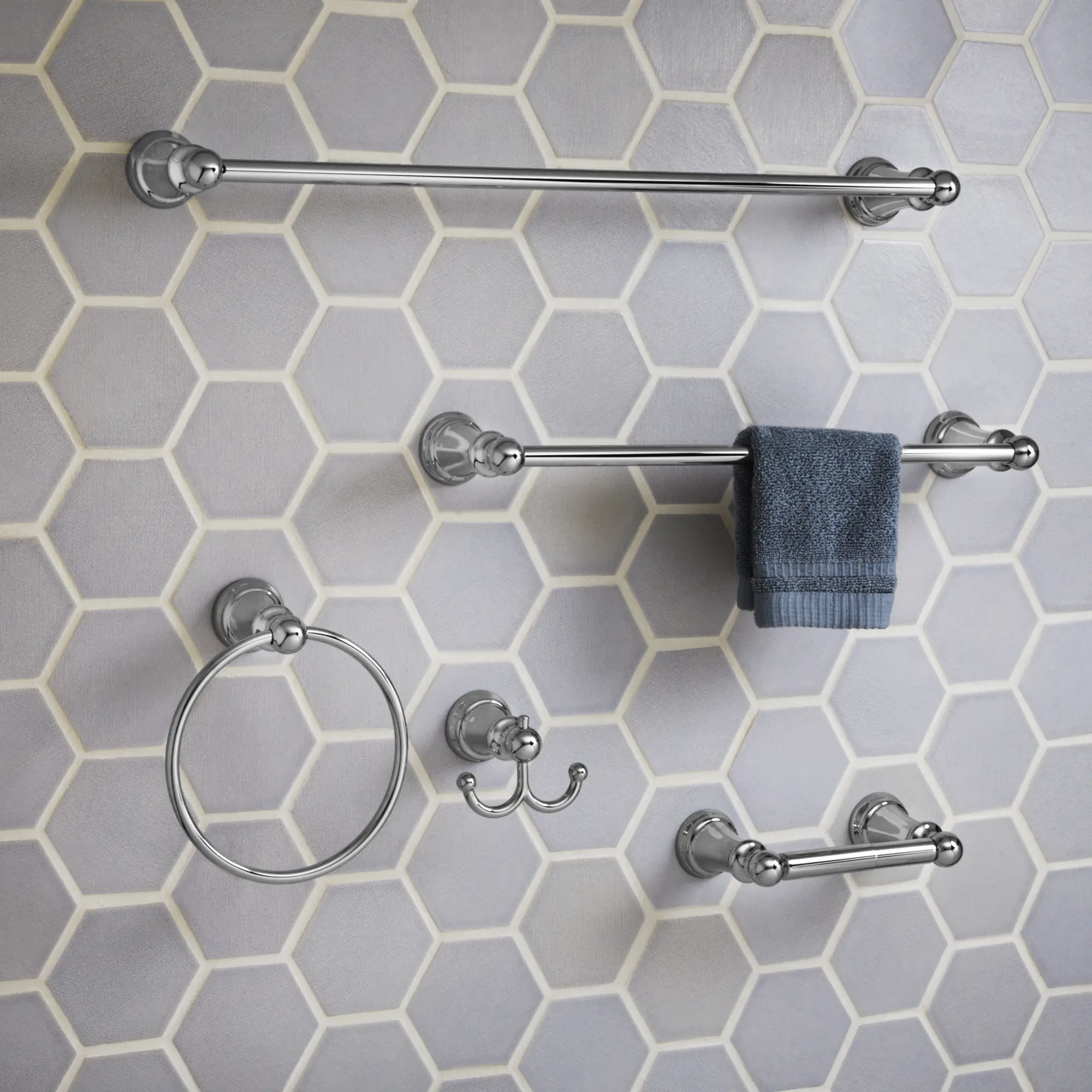 TR Series 18-Inch Towel Bar - Image 5