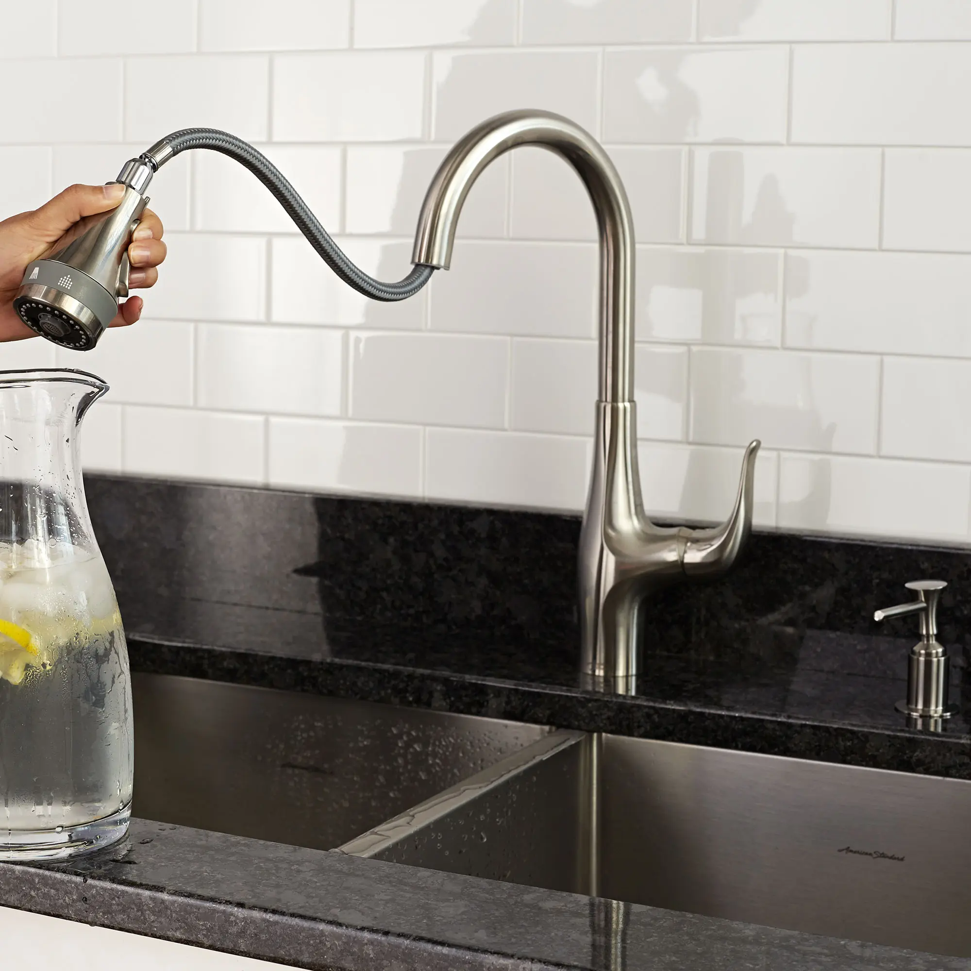 Xavier SelectFlo Pull-Down Kitchen Faucet - Image 10
